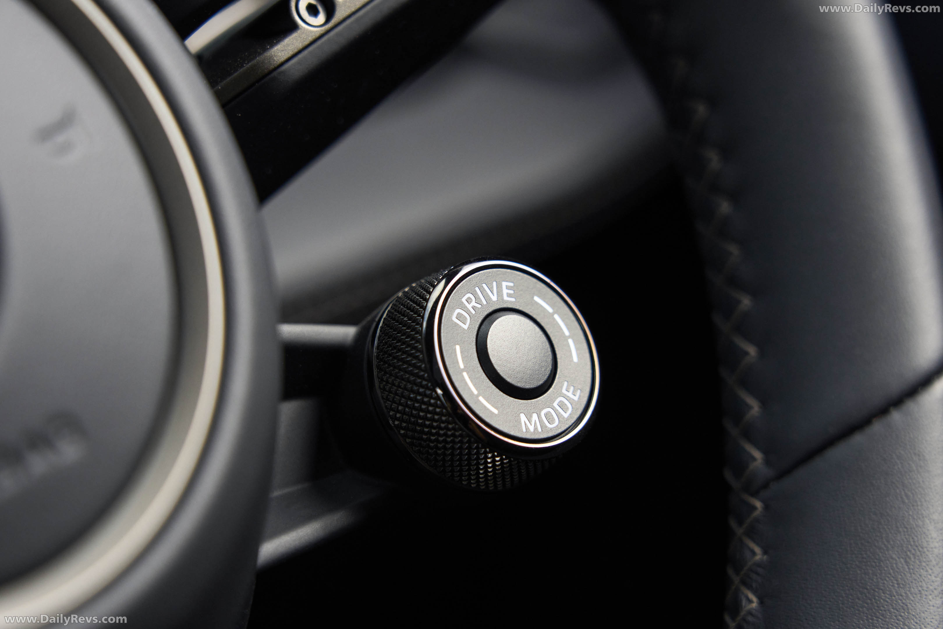 2027 Porsche Cayenne Turbo Electric E4 UK Version Interior