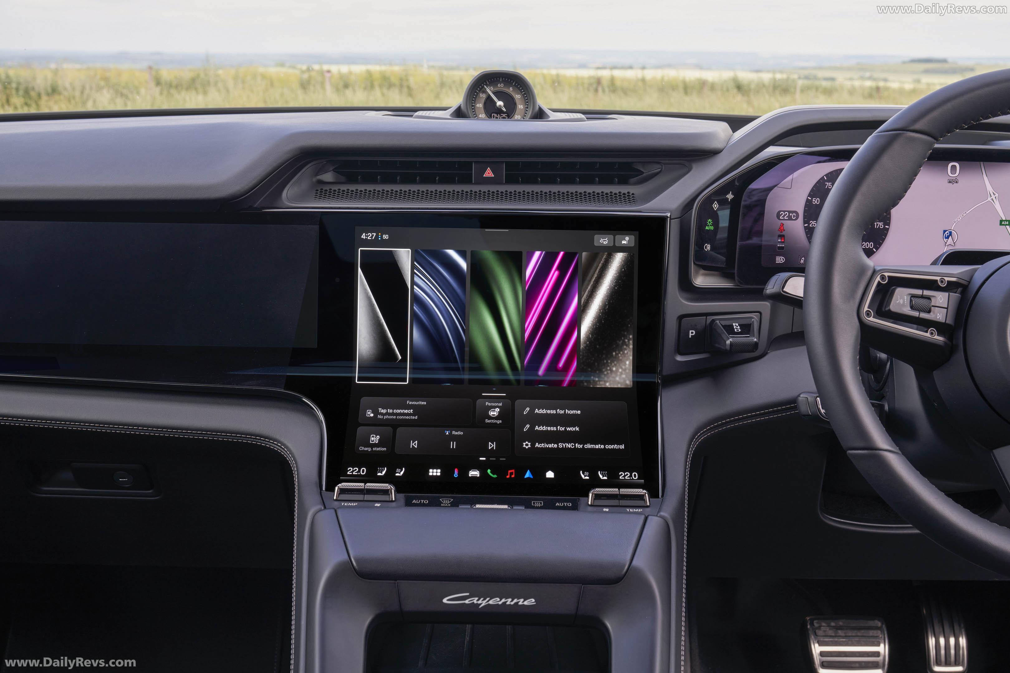 2027 Porsche Cayenne Turbo Electric E4 UK Version Interior