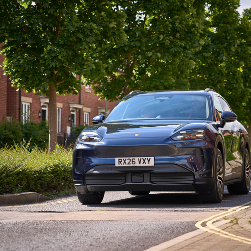 2027 Porsche Cayenne Electric E4 UK Version Front View