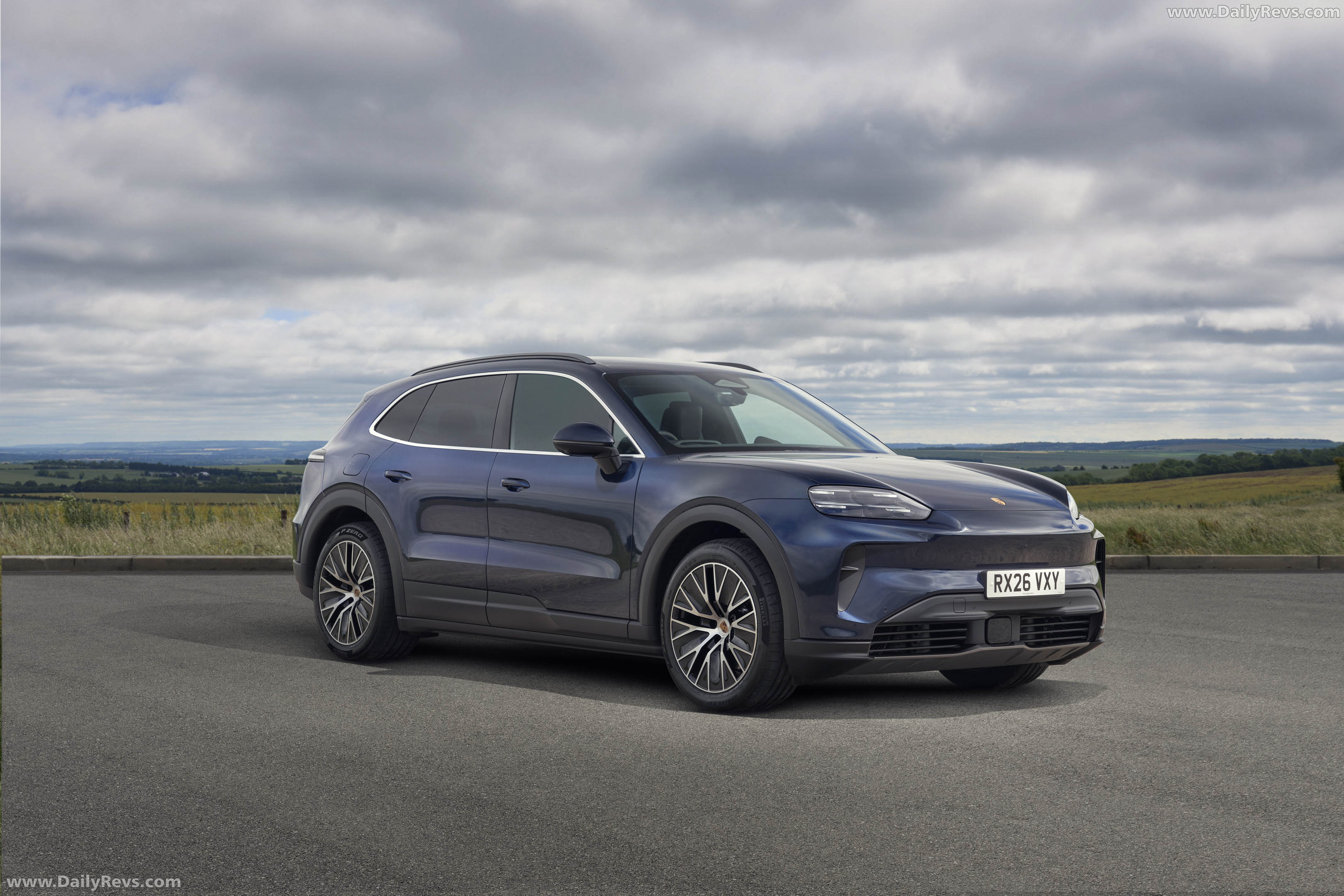 2027 Porsche Cayenne Electric E4 UK Version Front View