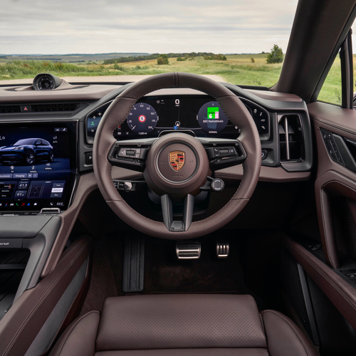 2027 Porsche Cayenne Electric E4 UK Version Interior