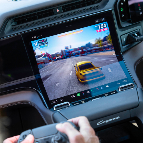 2027 Porsche Cayenne Electric E4 UK Version Interior