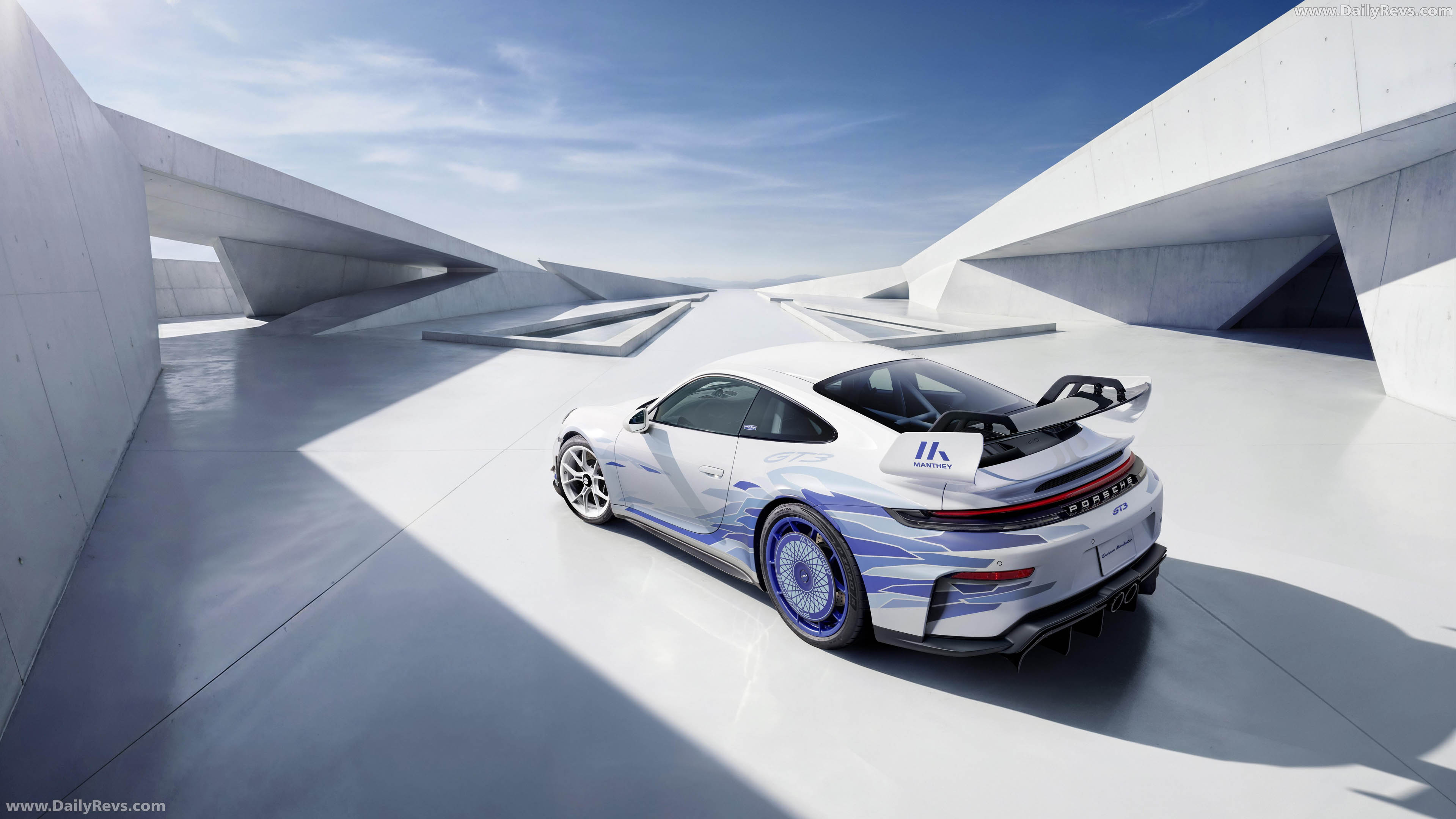 2026 Porsche 911 GT3 Artisan Edition 992 ll Rear View