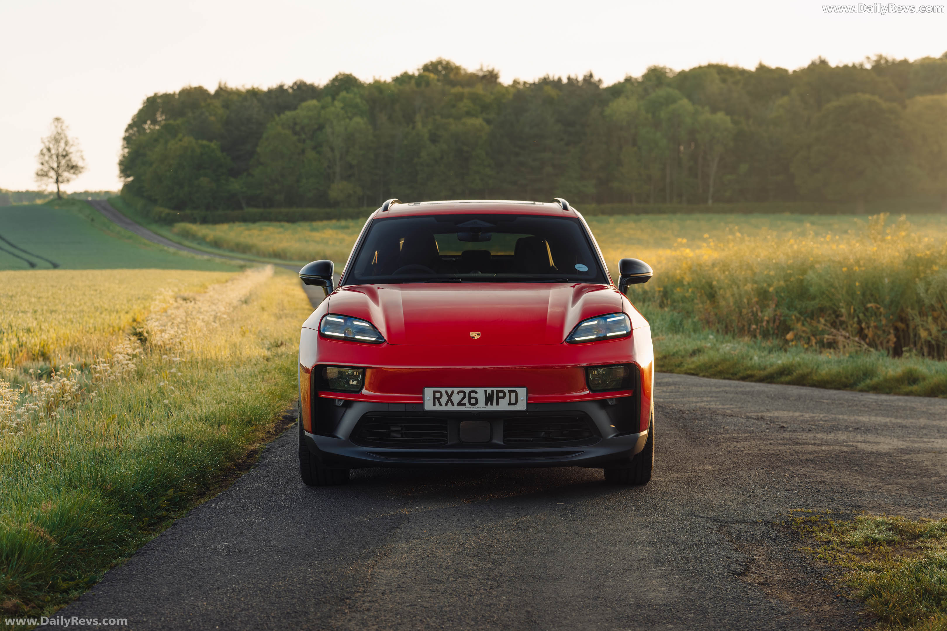 2026 Porsche Macan GTS H2 UK Version Front View