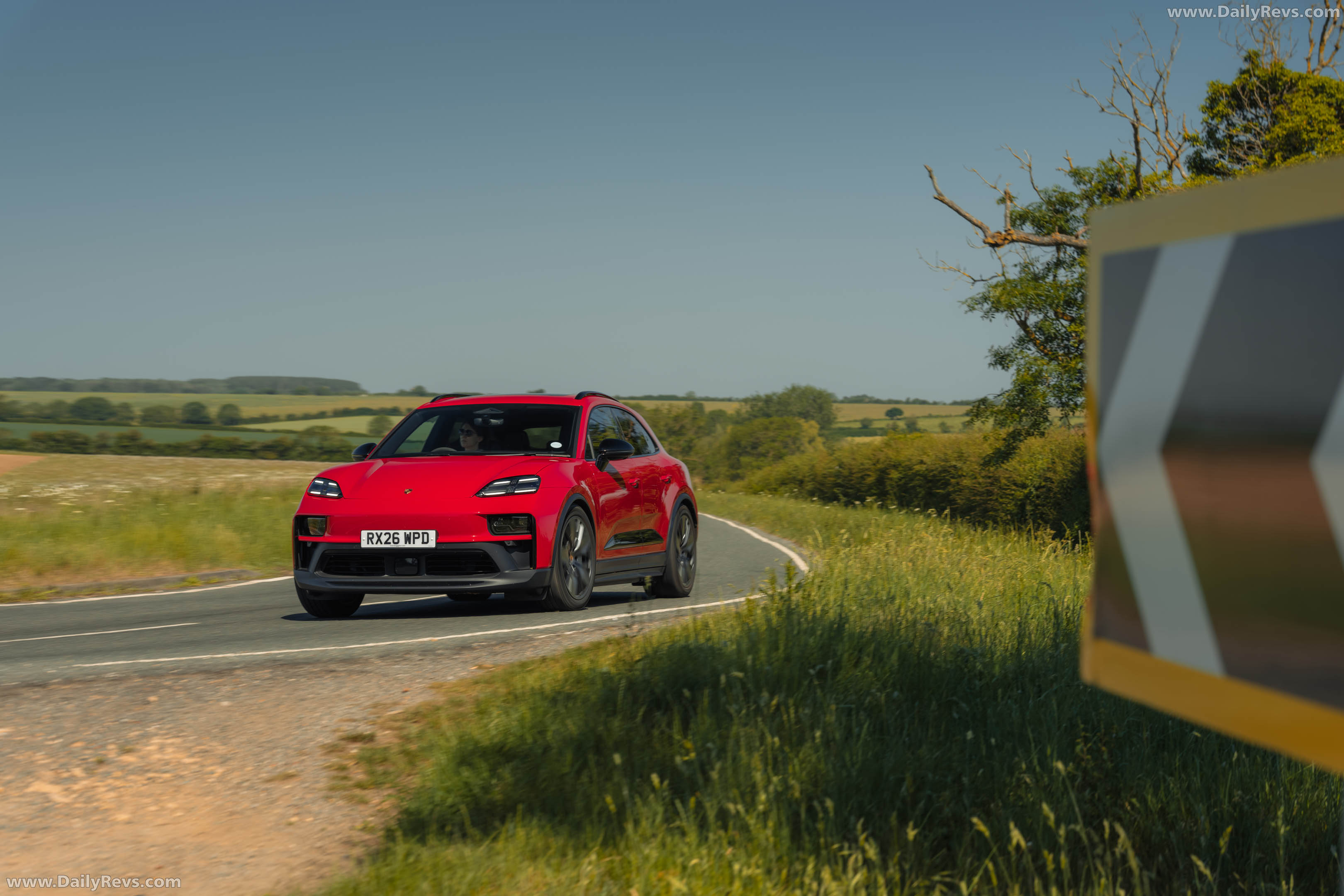 2026 Porsche Macan GTS H2 UK Version Front View