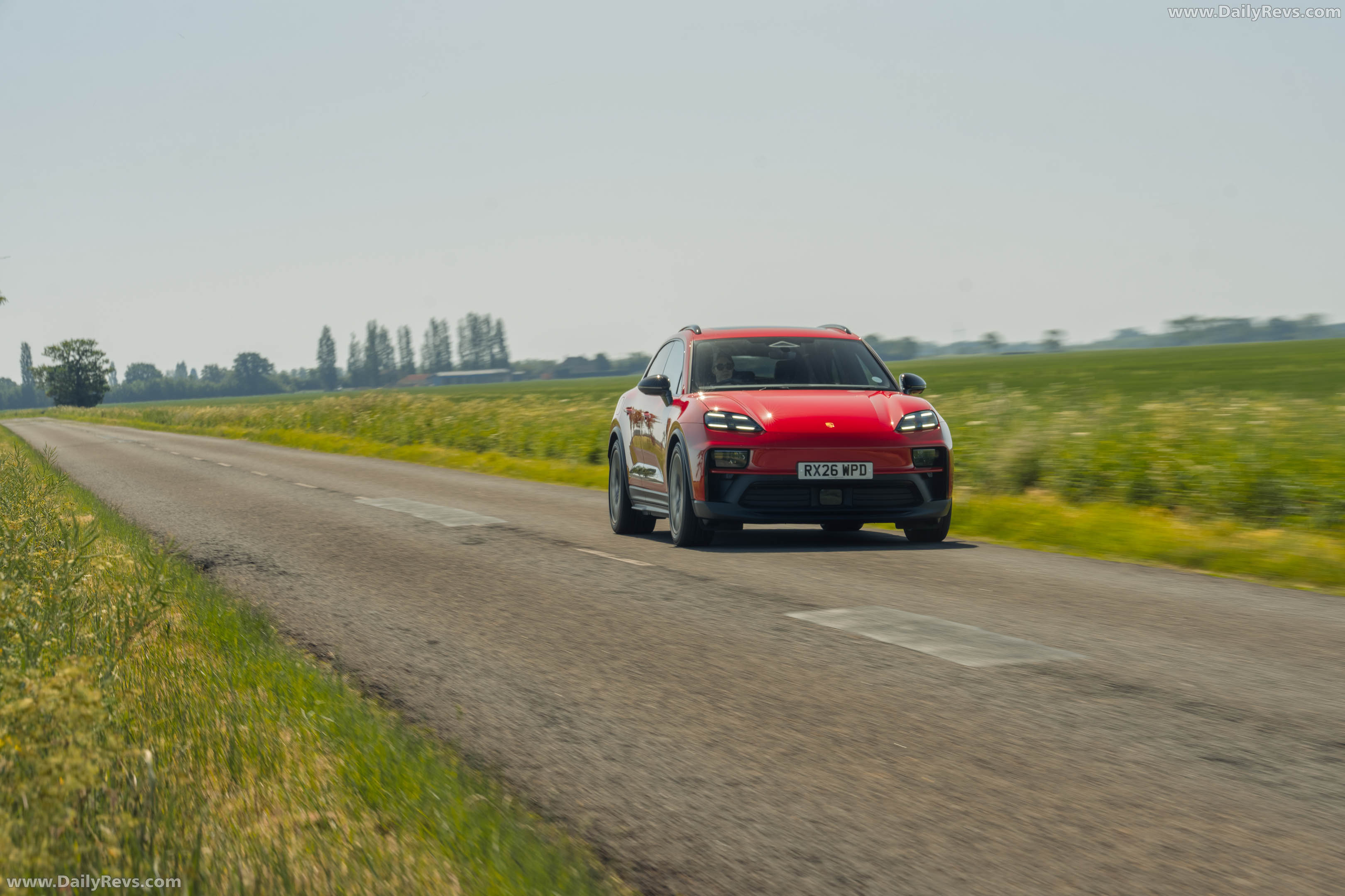 2026 Porsche Macan GTS H2 UK Version Front View