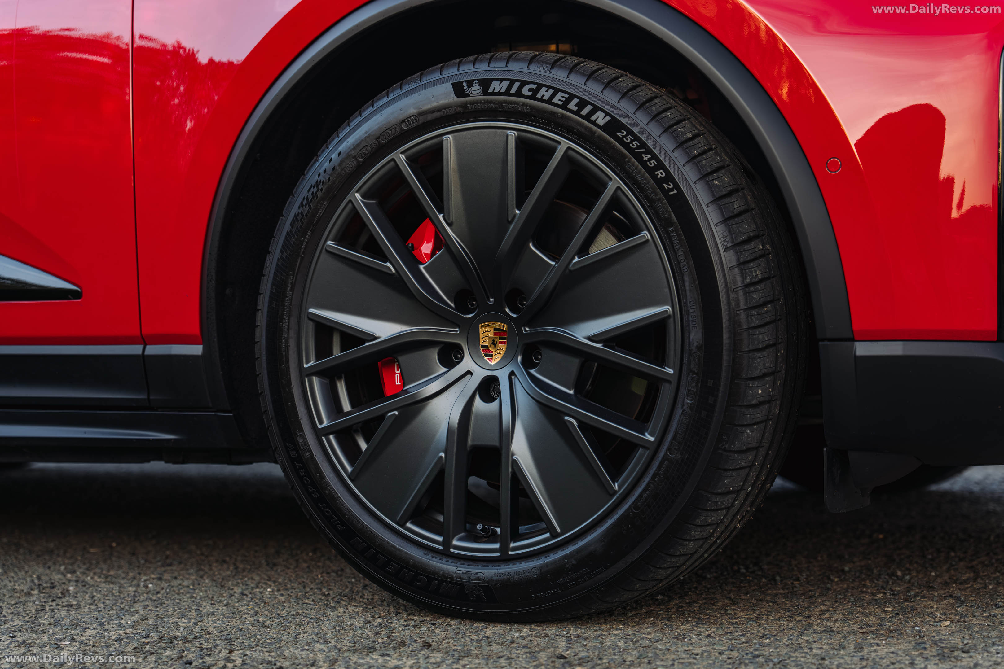 2026 Porsche Macan GTS H2 UK Version Exterior