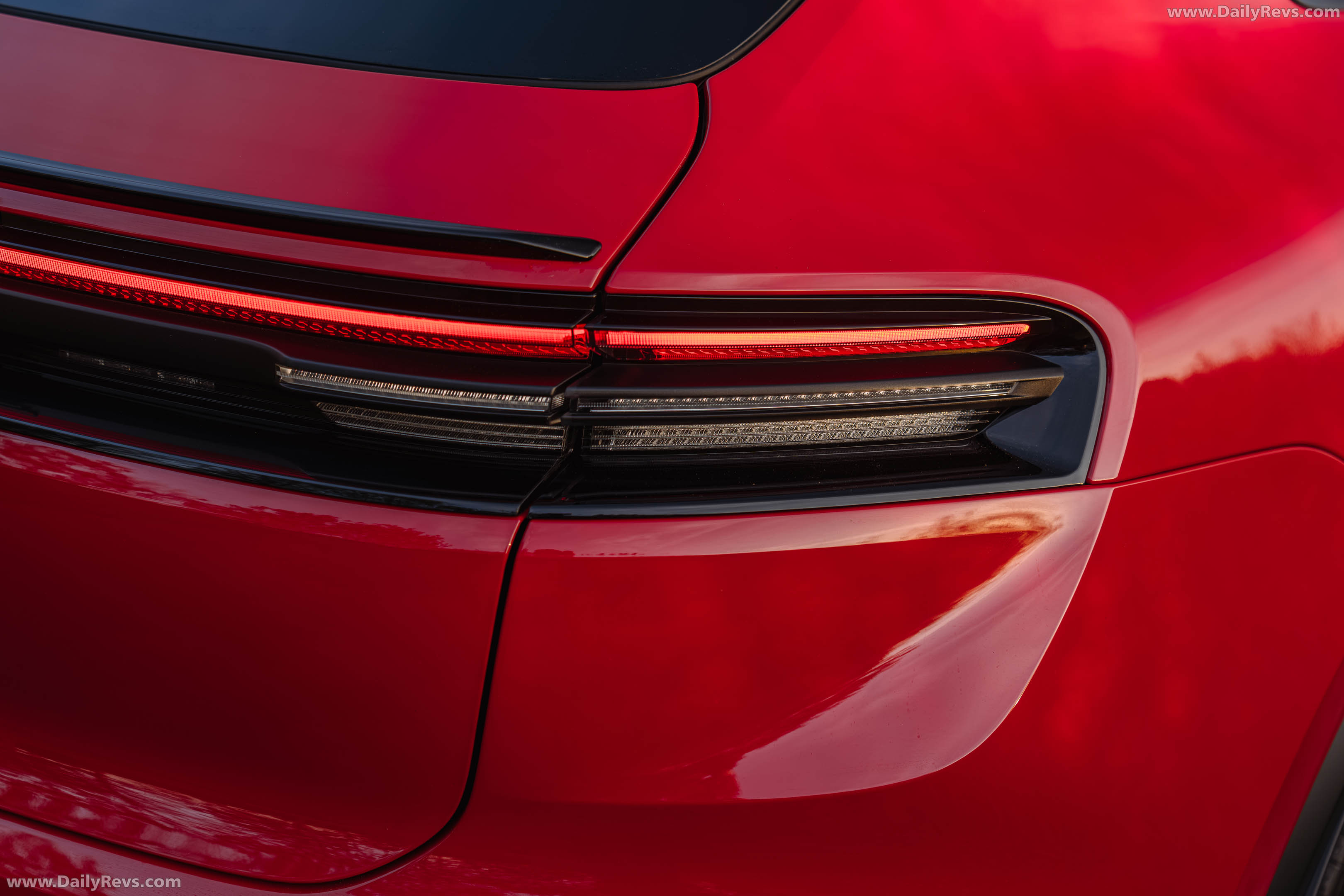2026 Porsche Macan GTS H2 UK Version Exterior