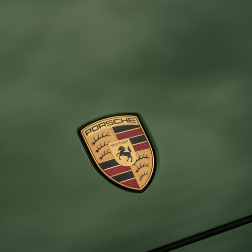2027 Porsche Cayenne S Coupe Electric E4 Oak Green Exterior