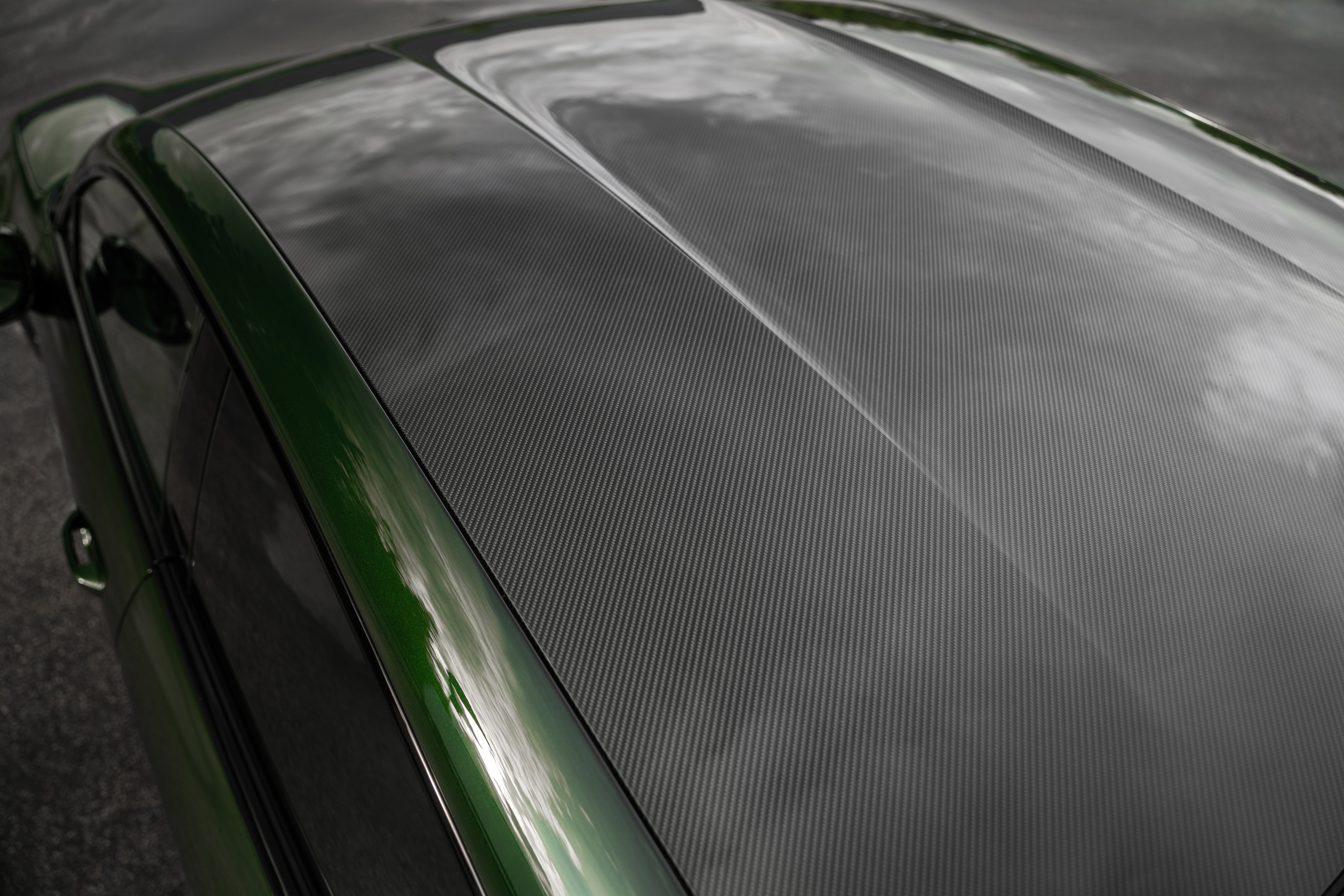 2027 Porsche Cayenne S Coupe Electric E4 Oak Green Exterior