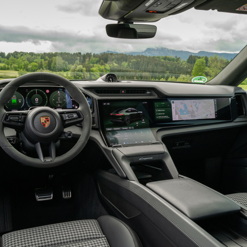 2027 Porsche Cayenne S Coupe Electric E4 Oak Green Interior