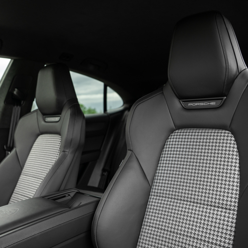 2027 Porsche Cayenne S Coupe Electric E4 Oak Green Interior