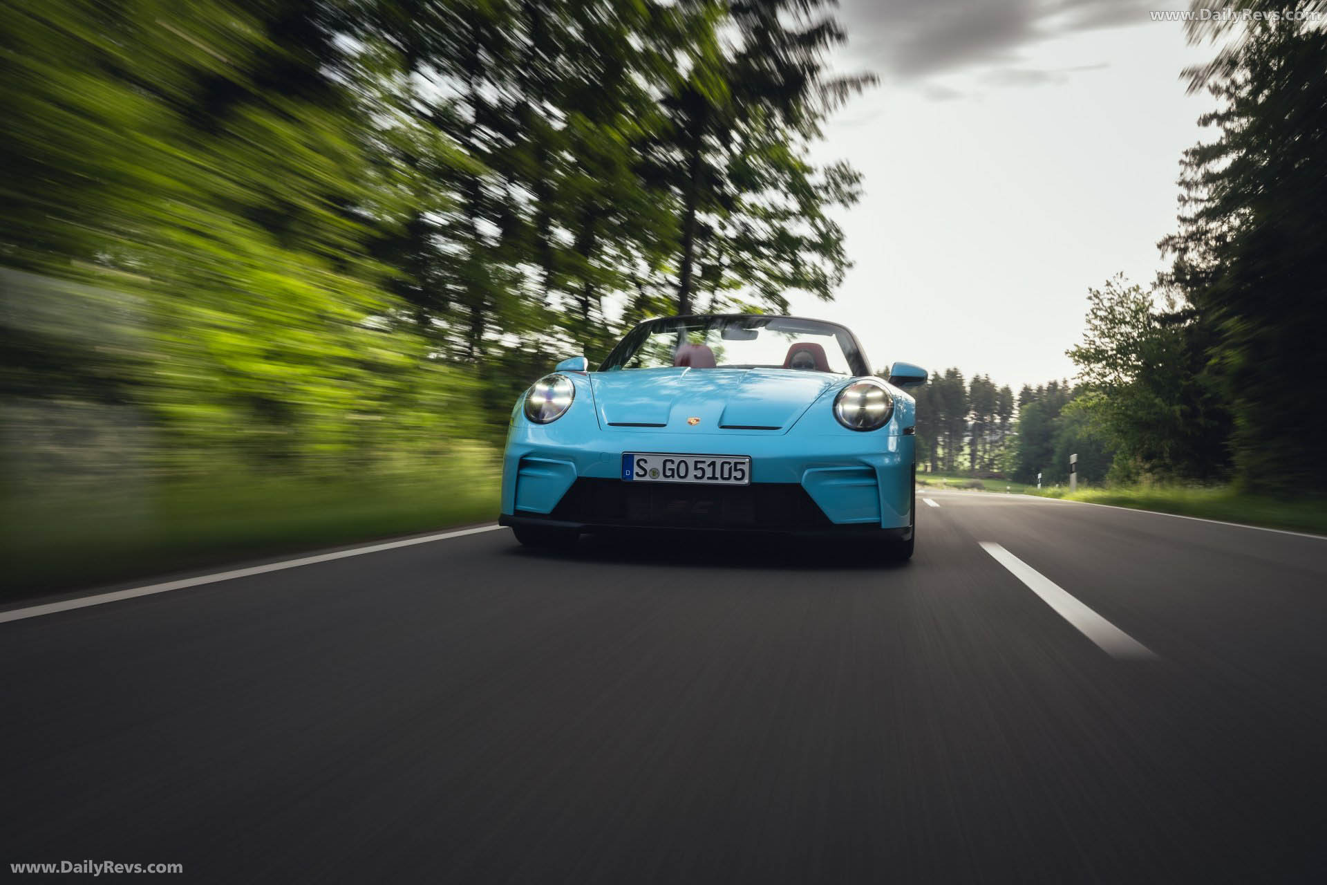 2027 Porsche 911 GT3 S-C 992 ll Olymp Blue Front View