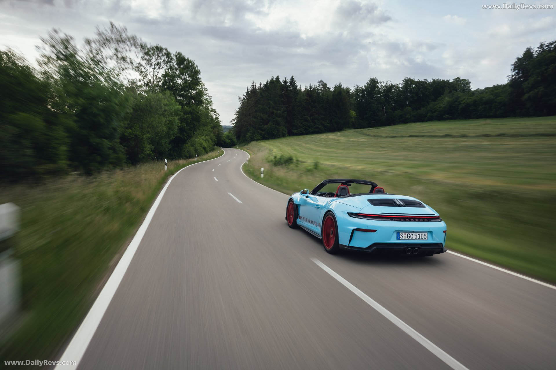 2027 Porsche 911 GT3 S-C 992 ll Olymp Blue Rear View