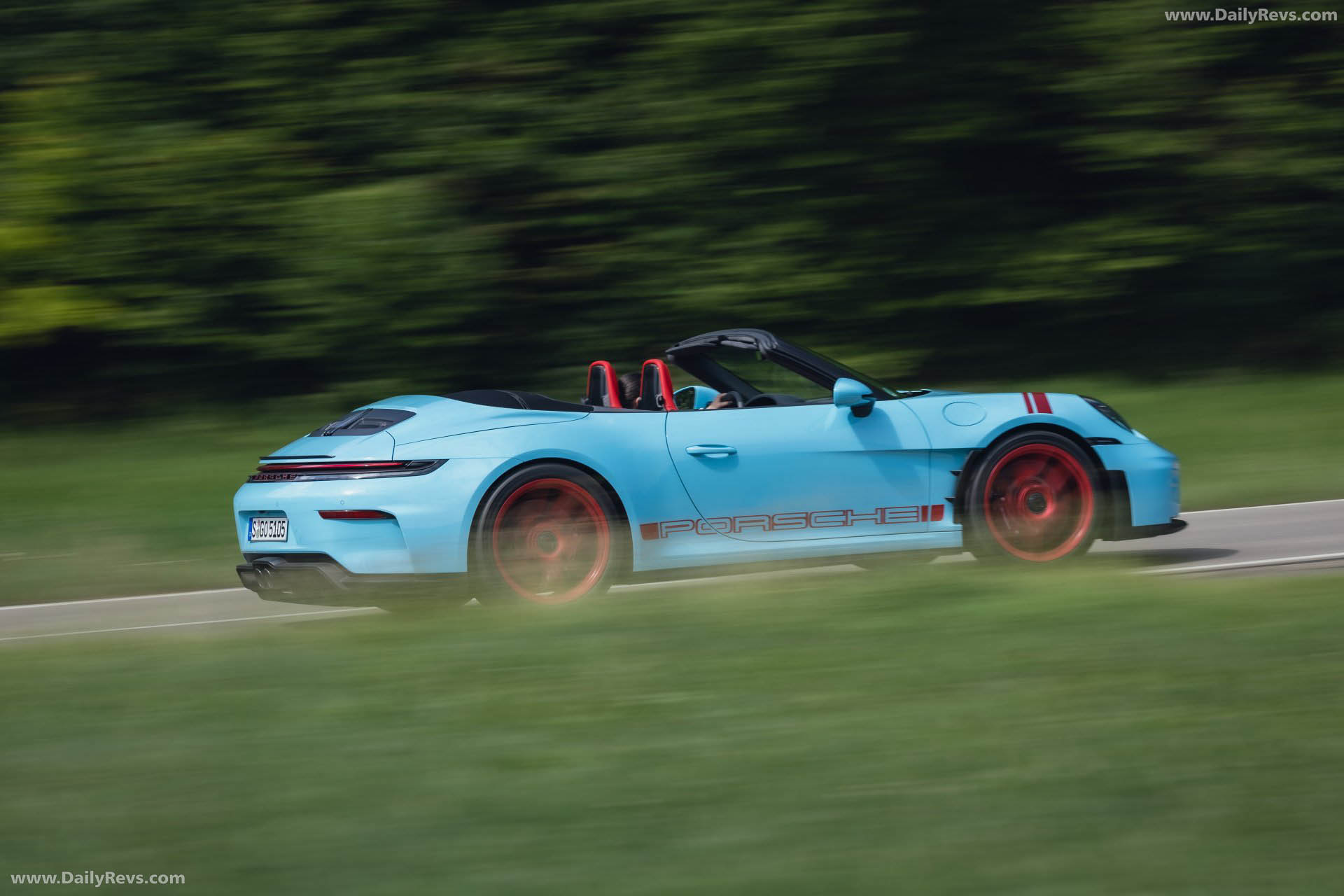 2027 Porsche 911 GT3 S-C 992 ll Olymp Blue Side View