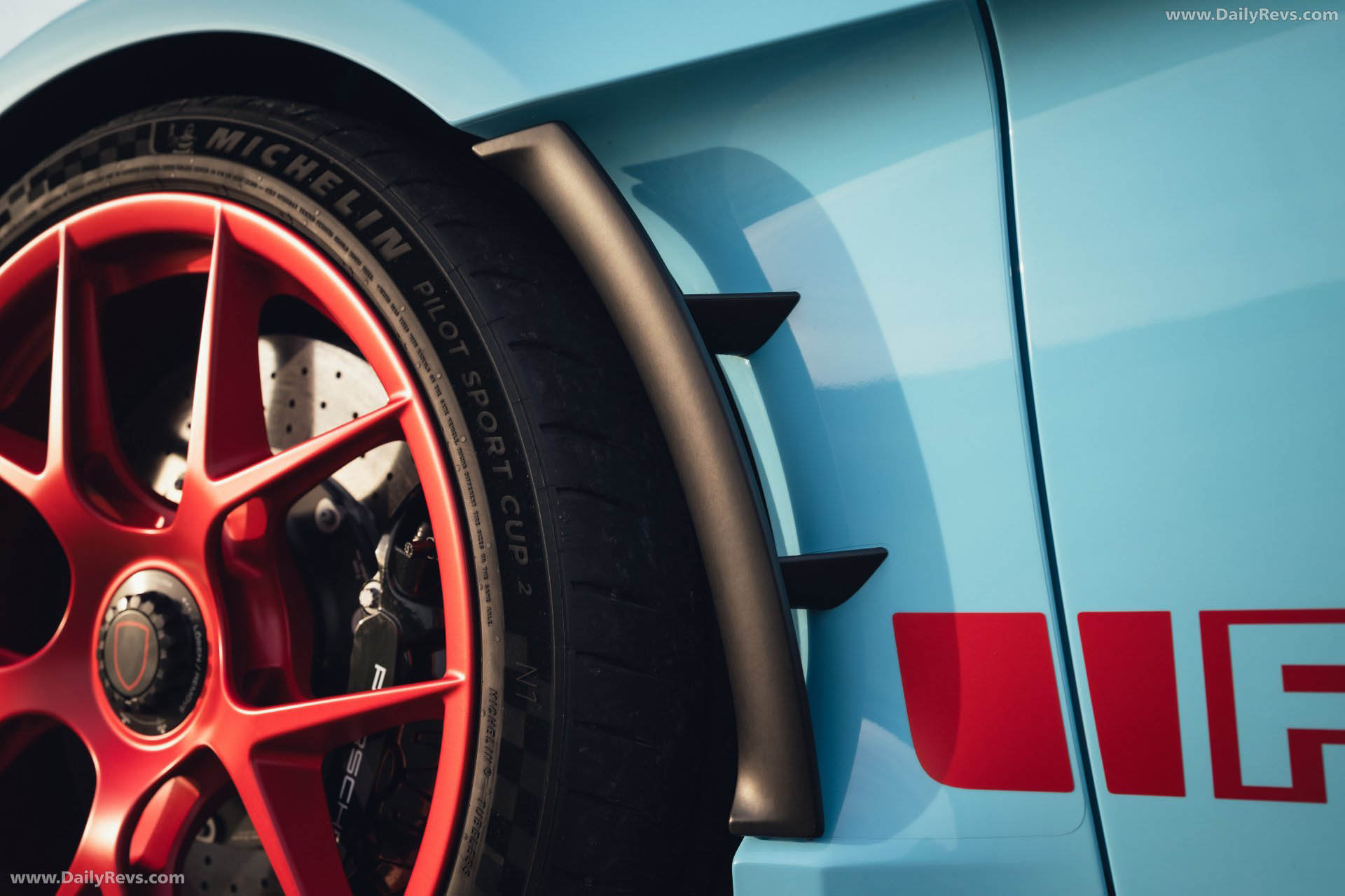 2027 Porsche 911 GT3 S-C 992 ll Olymp Blue Exterior