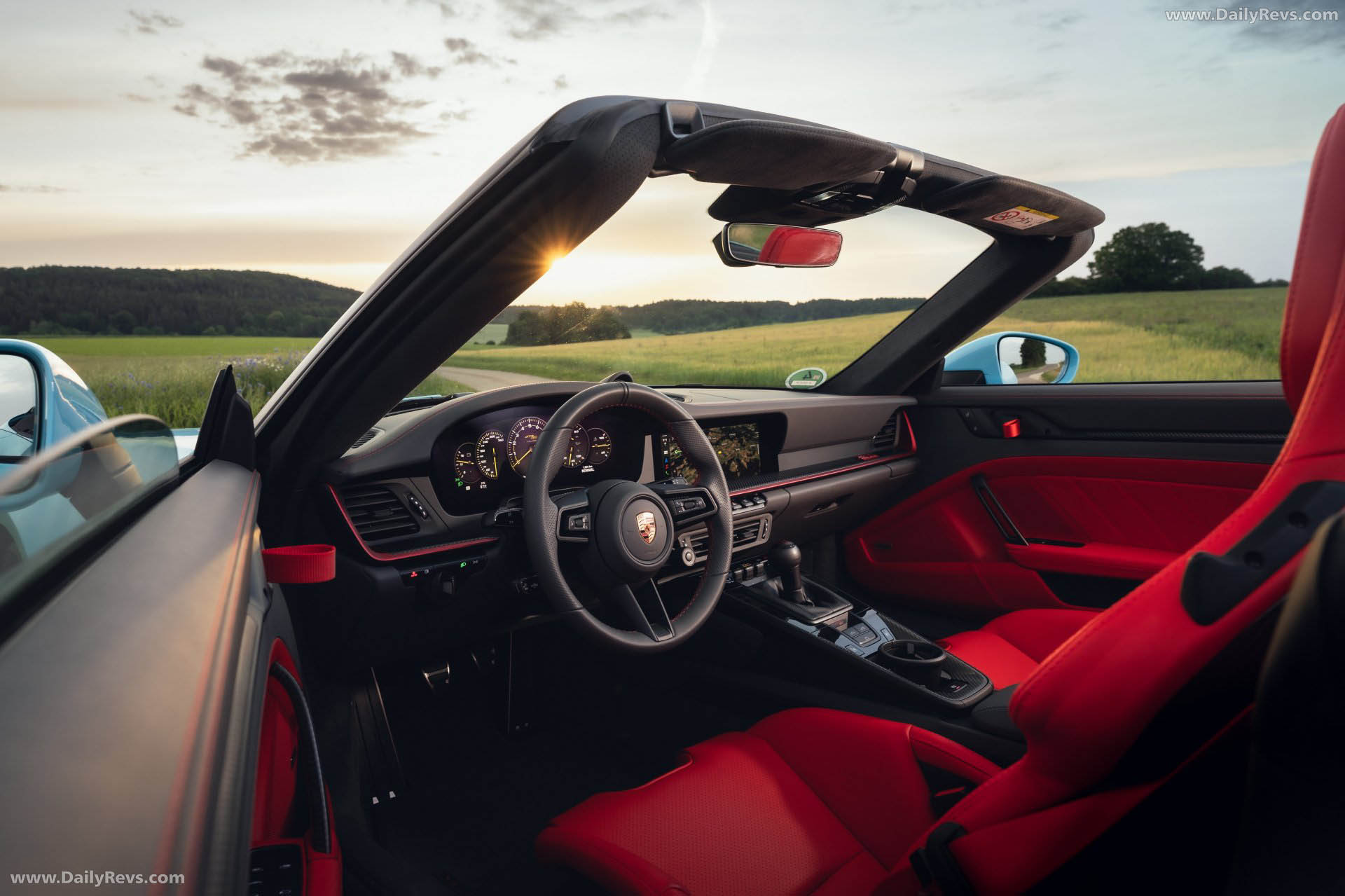 2027 Porsche 911 GT3 S-C 992 ll Olymp Blue Interior
