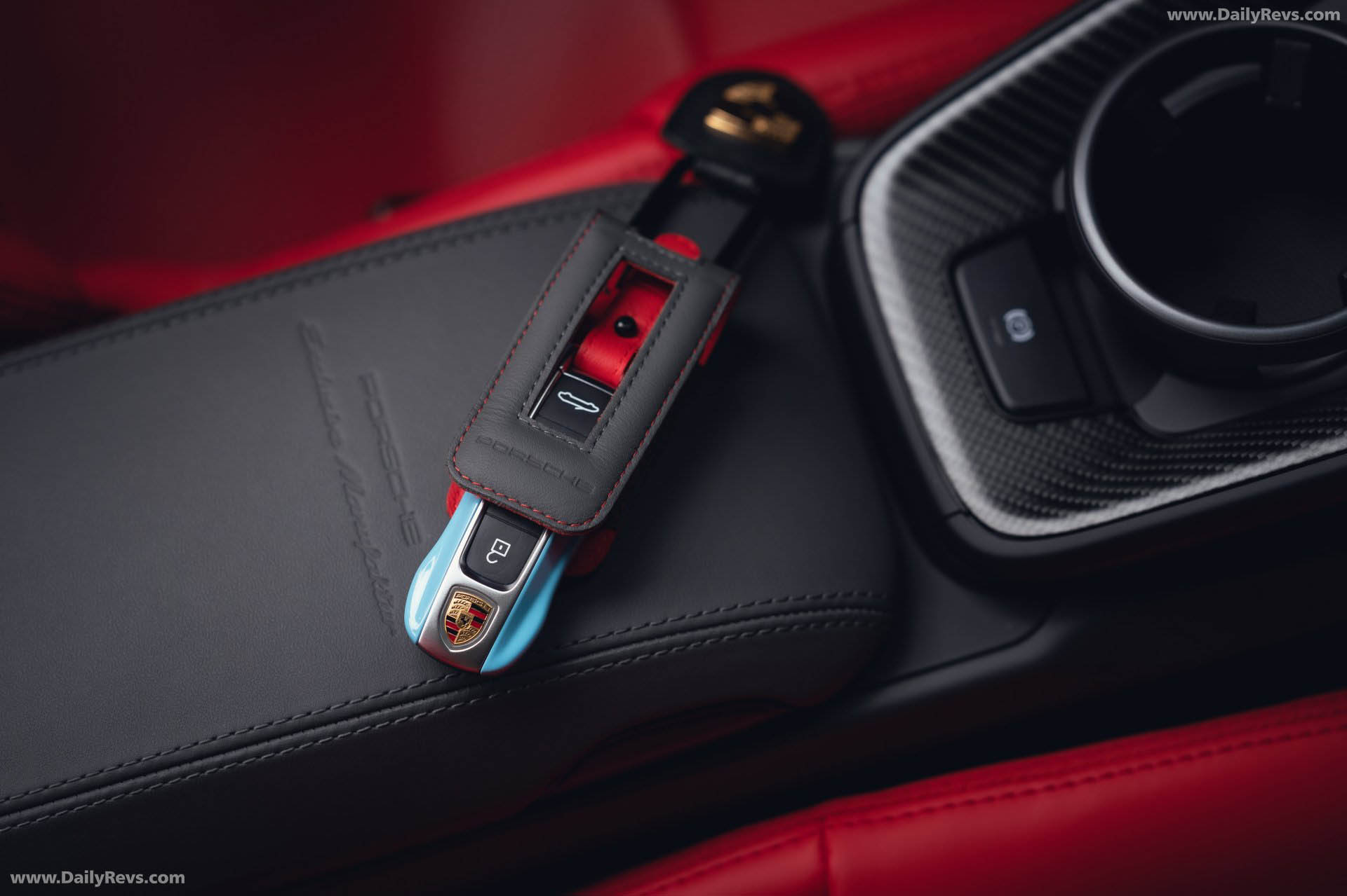 2027 Porsche 911 GT3 S-C 992 ll Olymp Blue Interior