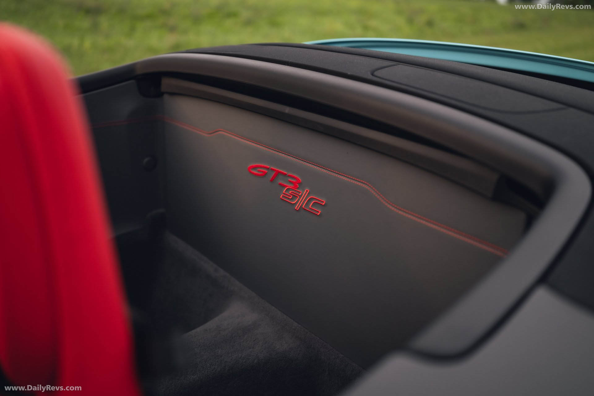 2027 Porsche 911 GT3 S-C 992 ll Olymp Blue Interior
