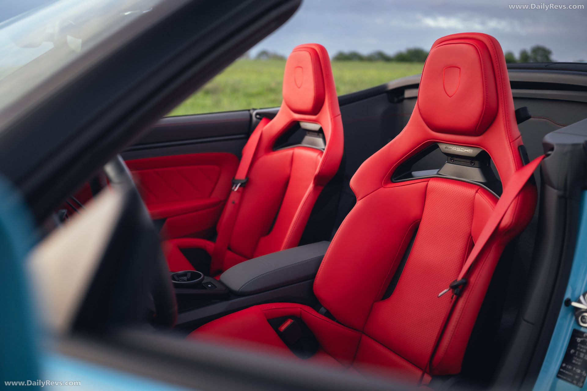 2027 Porsche 911 GT3 S-C 992 ll Olymp Blue Interior