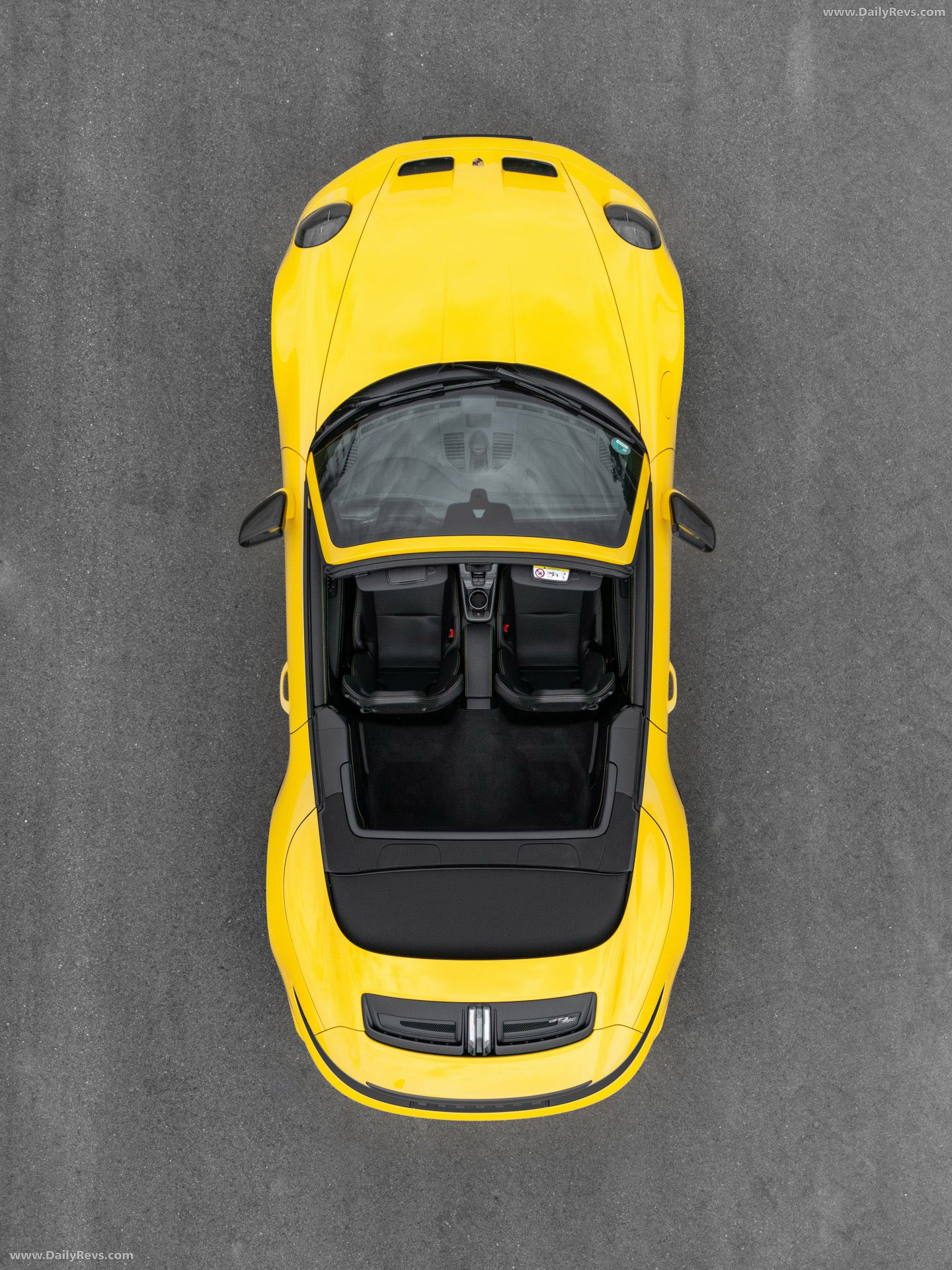 2027 Porsche 911 GT3 S-C 992 ll Speed Yellow Top View
