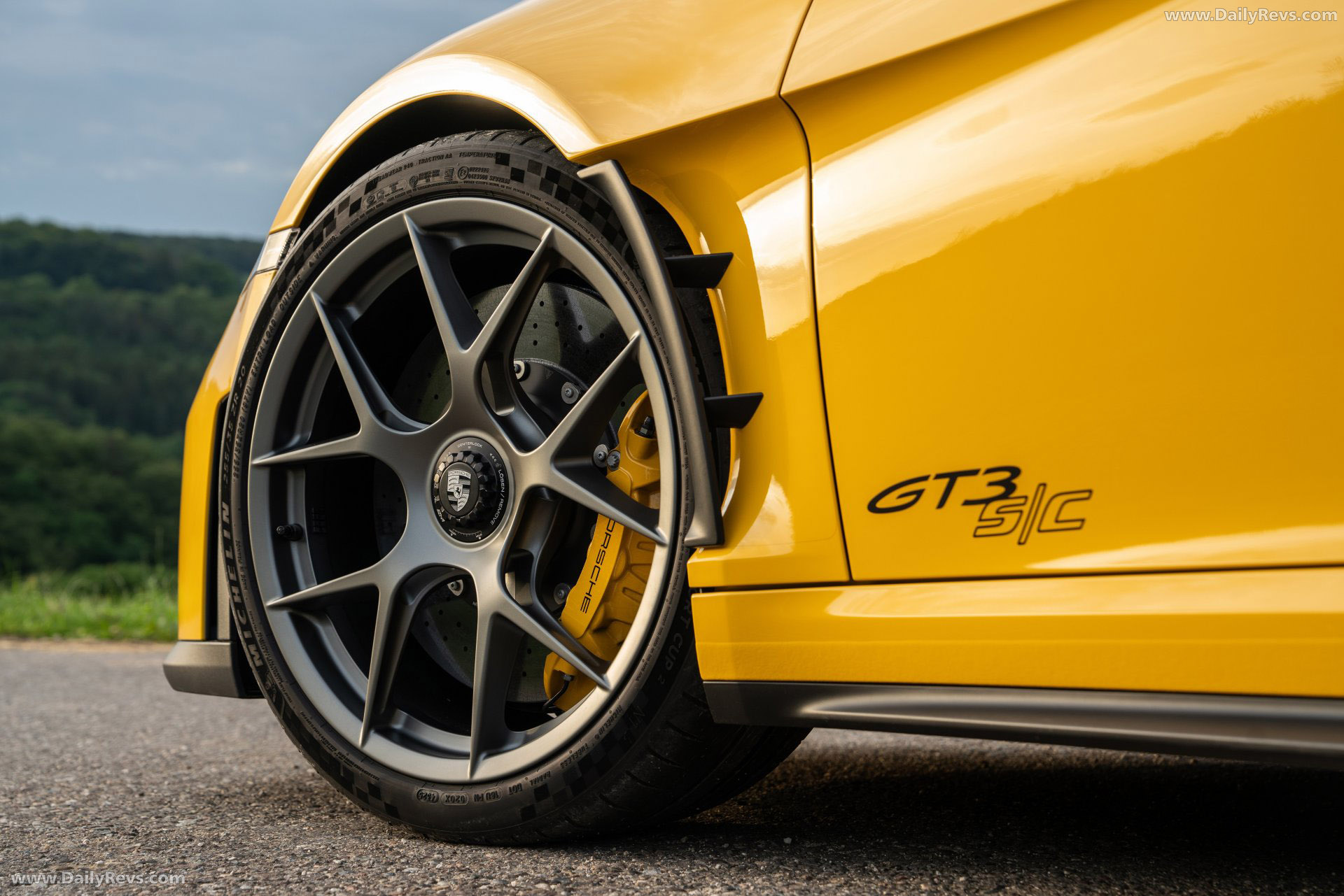 2027 Porsche 911 GT3 S-C 992 ll Speed Yellow Exterior