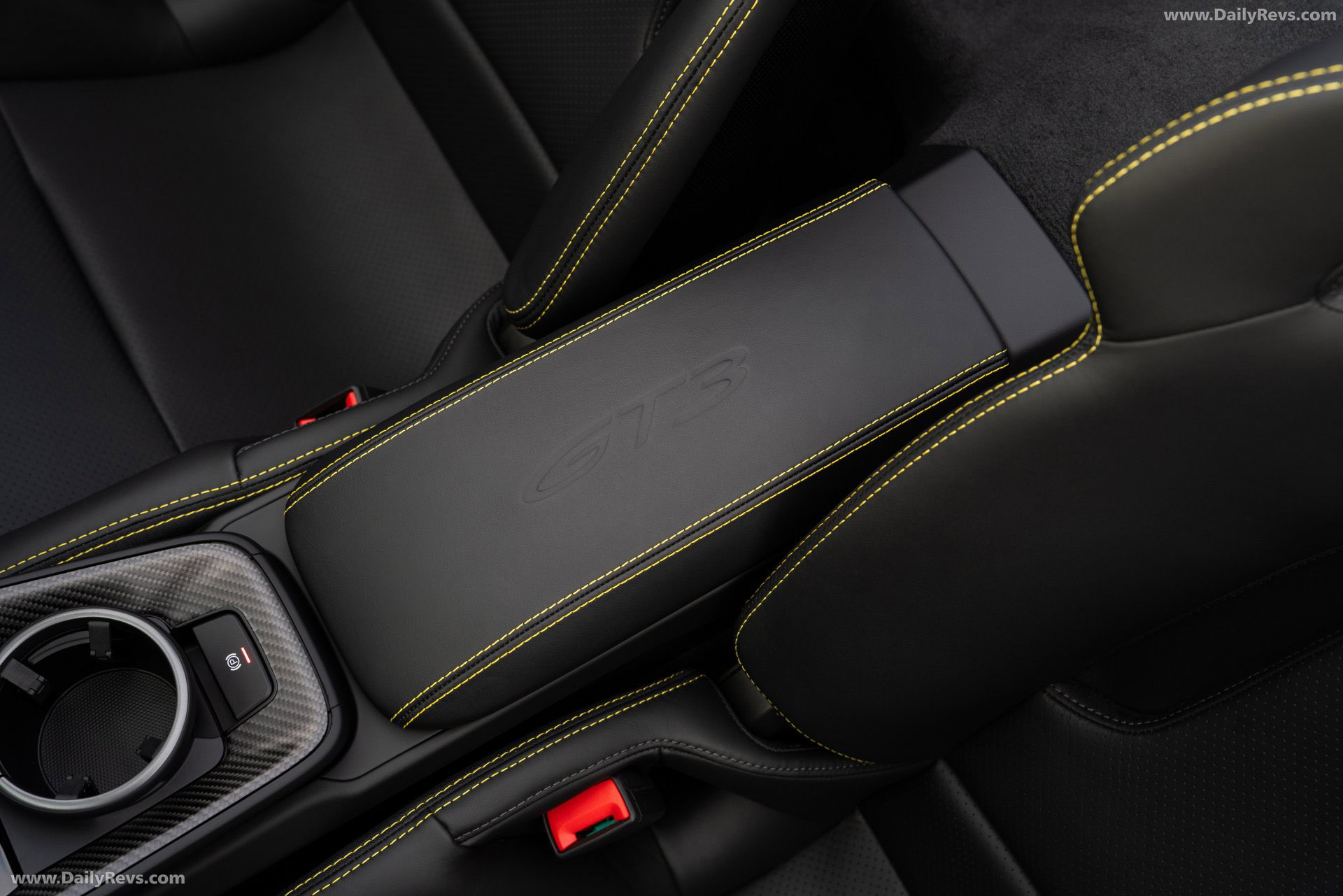 2027 Porsche 911 GT3 S-C 992 ll Speed Yellow Interior