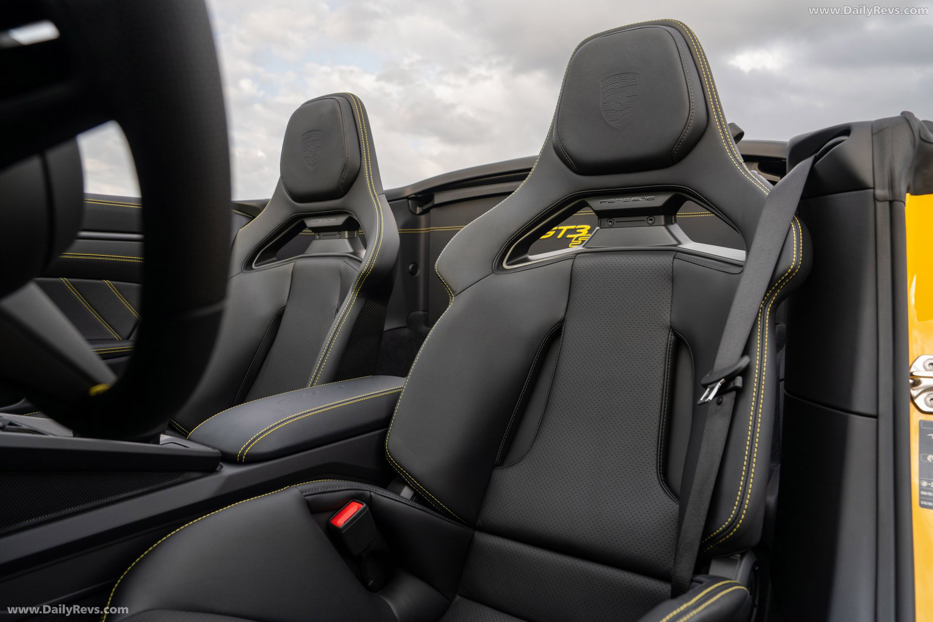 2027 Porsche 911 GT3 S-C 992 ll Speed Yellow Interior