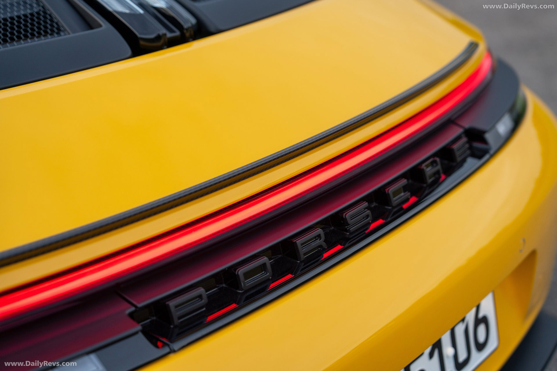 2027 Porsche 911 GT3 S-C 992 ll Speed Yellow Interior