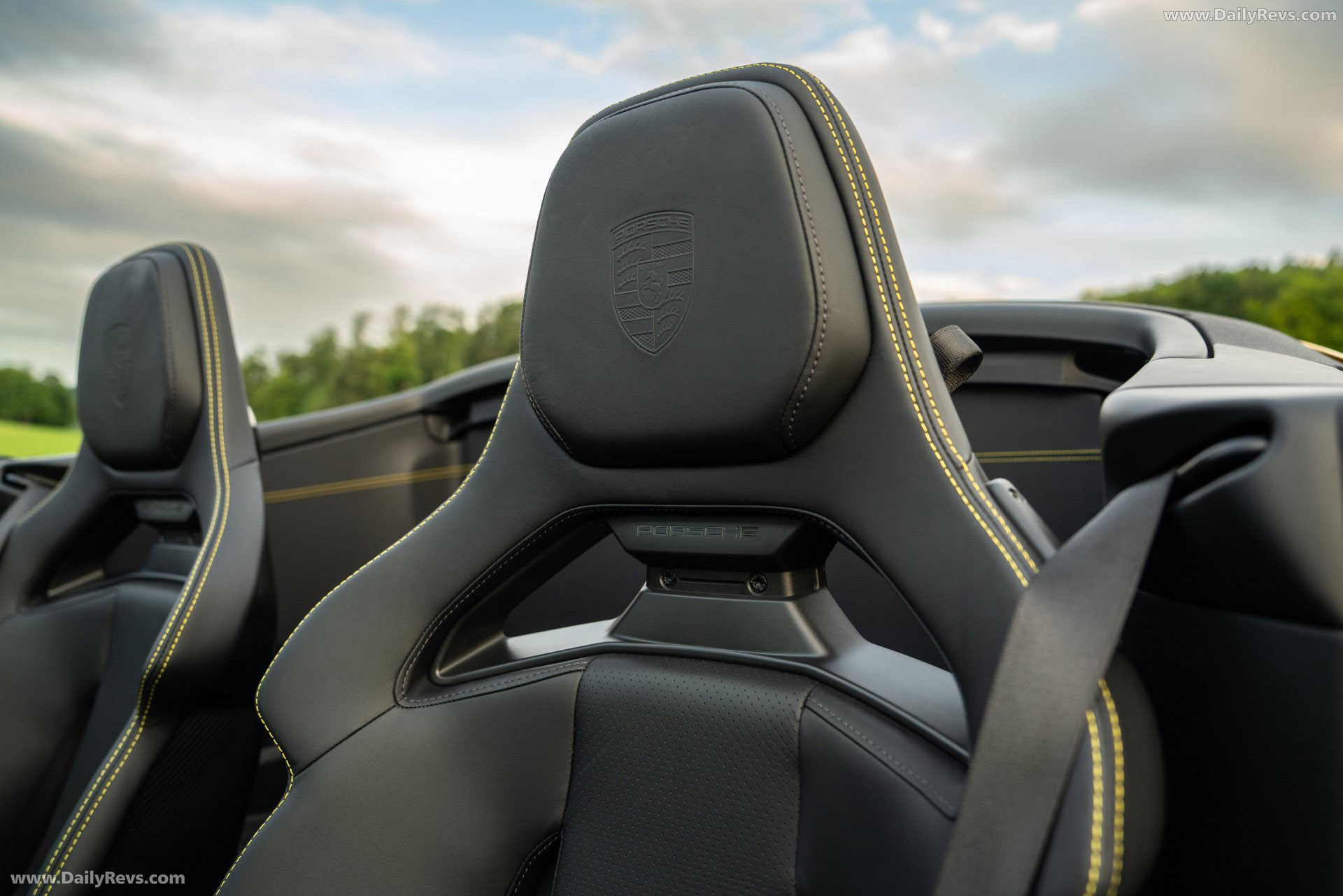 2027 Porsche 911 GT3 S-C 992 ll Speed Yellow Interior