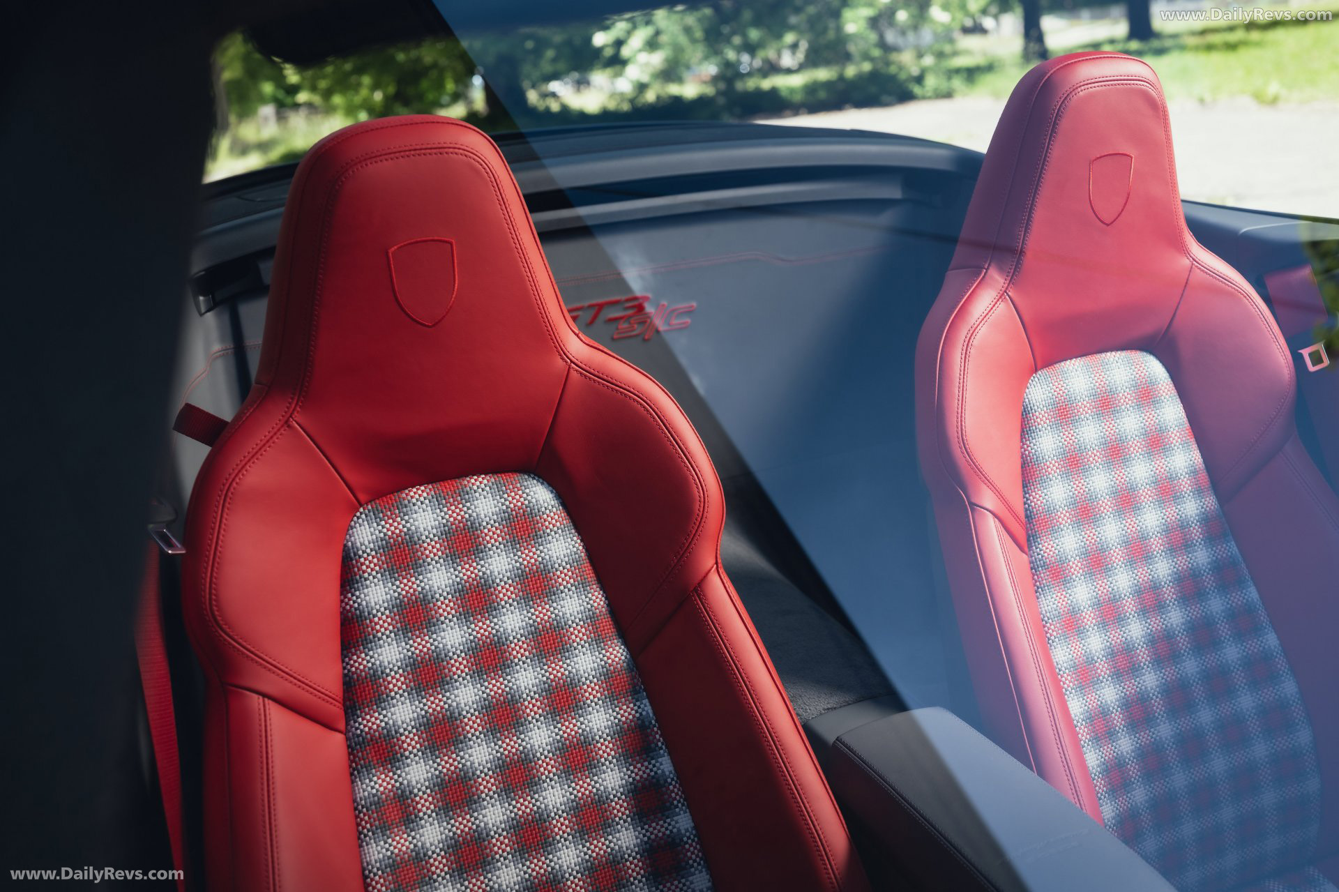 2027 Porsche 911 GT3 S-C 992 ll Slate Grey Neo Interior