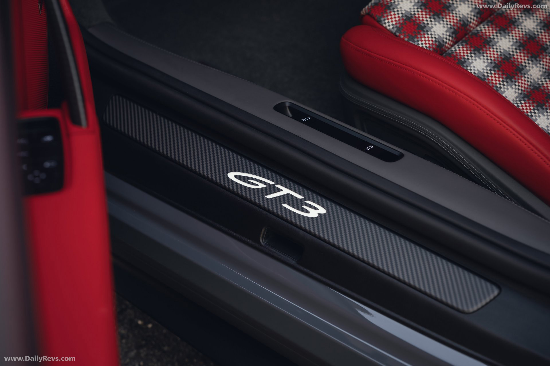 2027 Porsche 911 GT3 S-C 992 ll Slate Grey Neo Interior