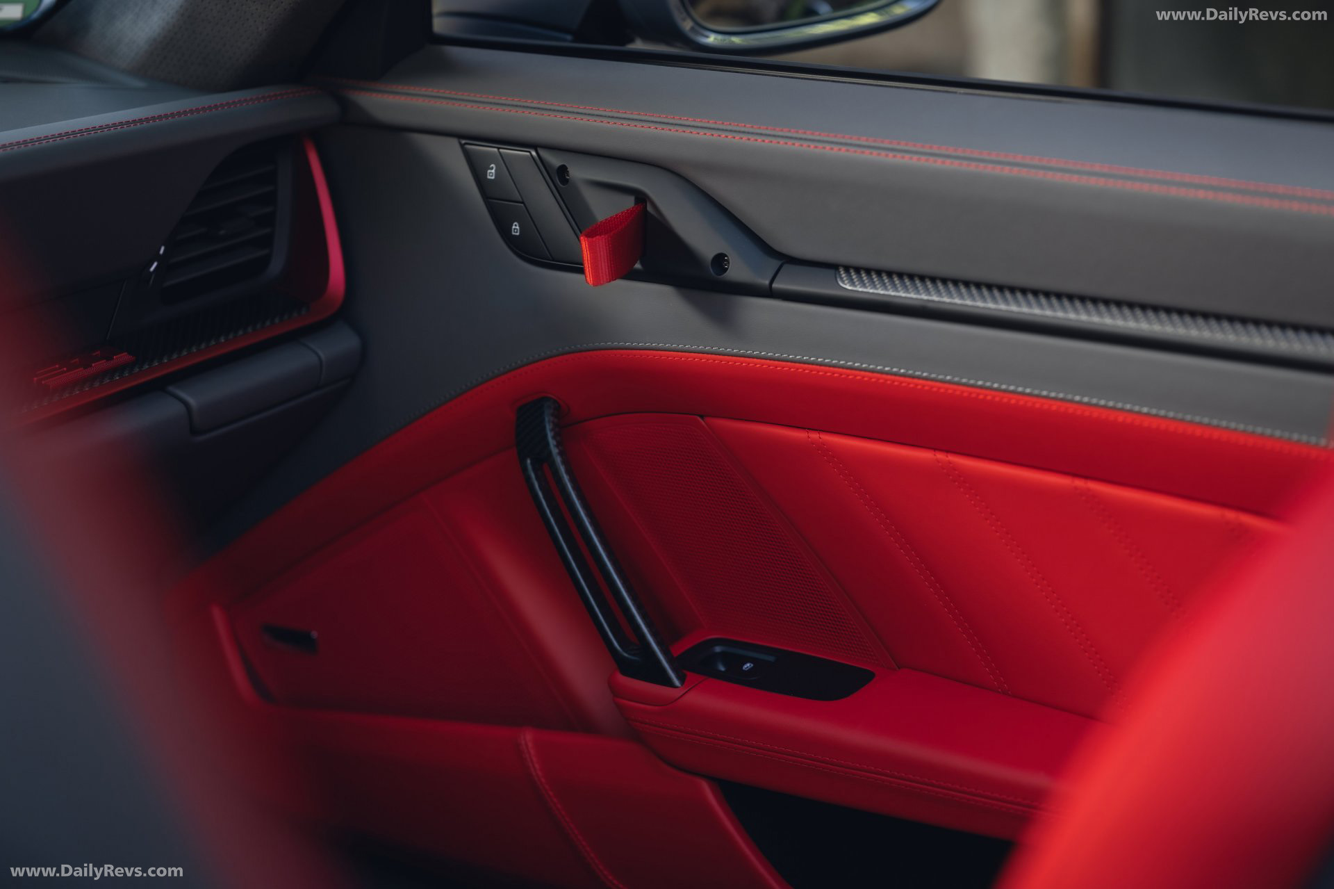 2027 Porsche 911 GT3 S-C 992 ll Slate Grey Neo Interior