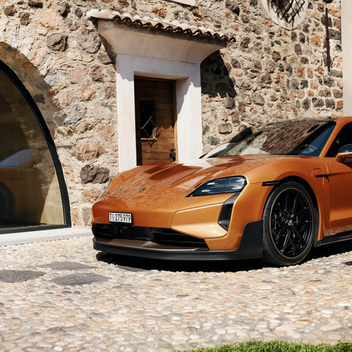 2027 Porsche Taycan Turbo GT Sonderwunsch J1 II Front View