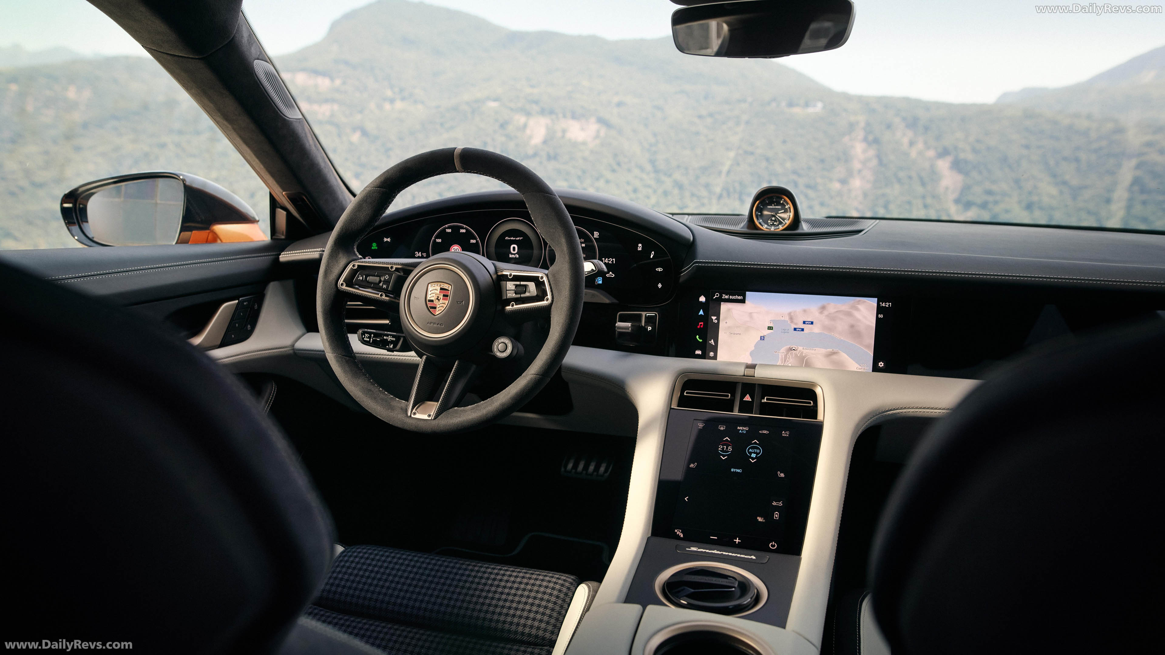 2027 Porsche Taycan Turbo GT Sonderwunsch J1 II Interior