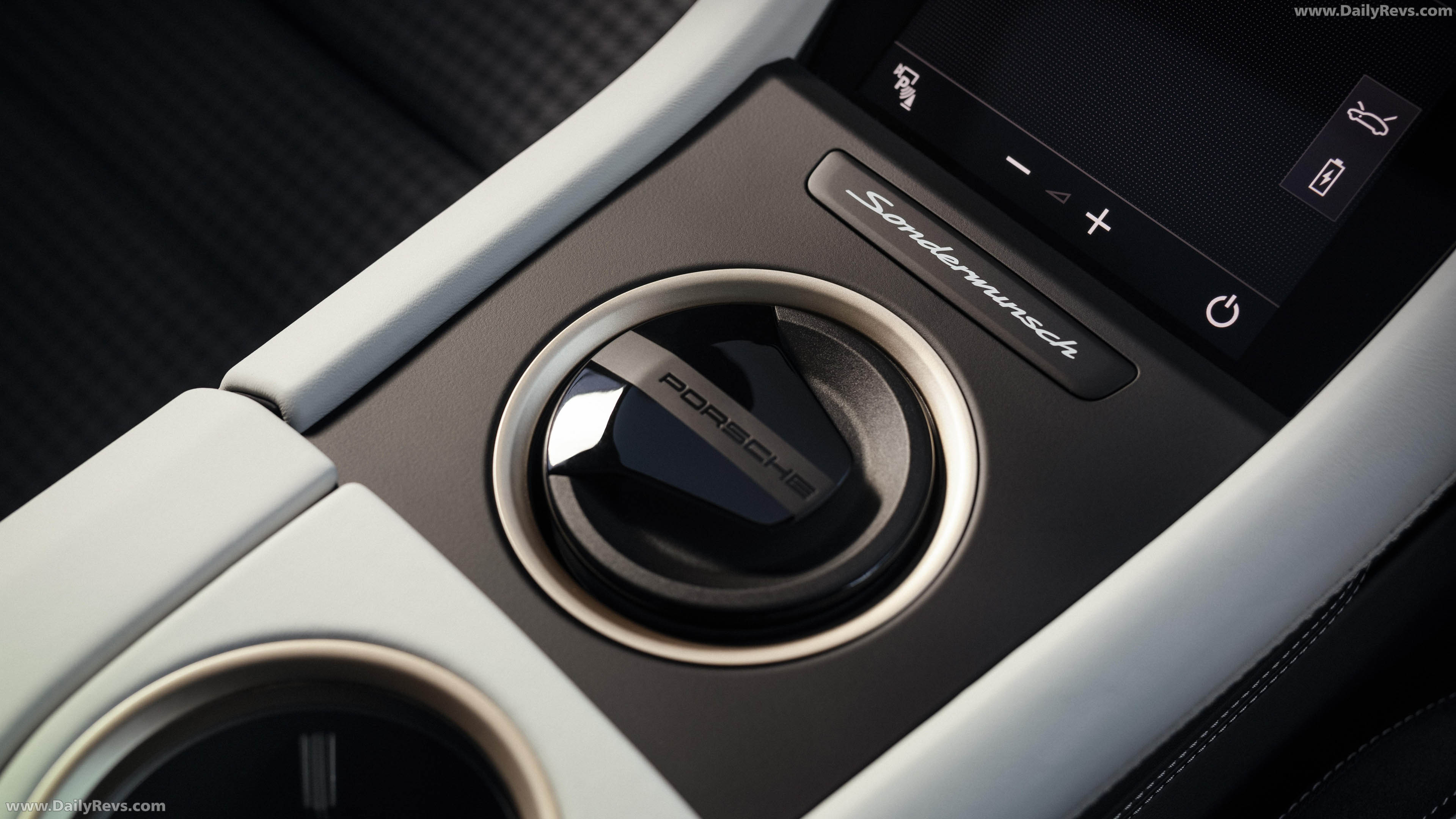 2027 Porsche Taycan Turbo GT Sonderwunsch J1 II Interior