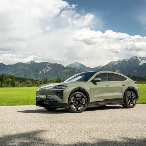 2027 Porsche Cayenne Turbo Coupe Electric E4 Monteverde Front View
