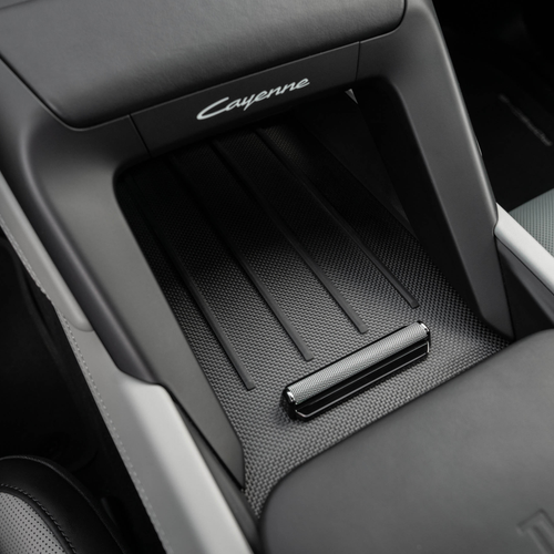 2027 Porsche Cayenne Turbo Coupe Electric E4 Monteverde Interior