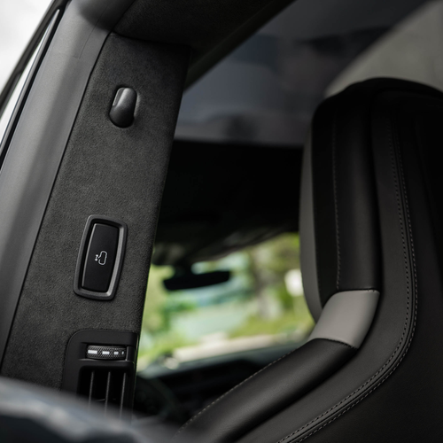 2027 Porsche Cayenne Turbo Coupe Electric E4 Monteverde Interior