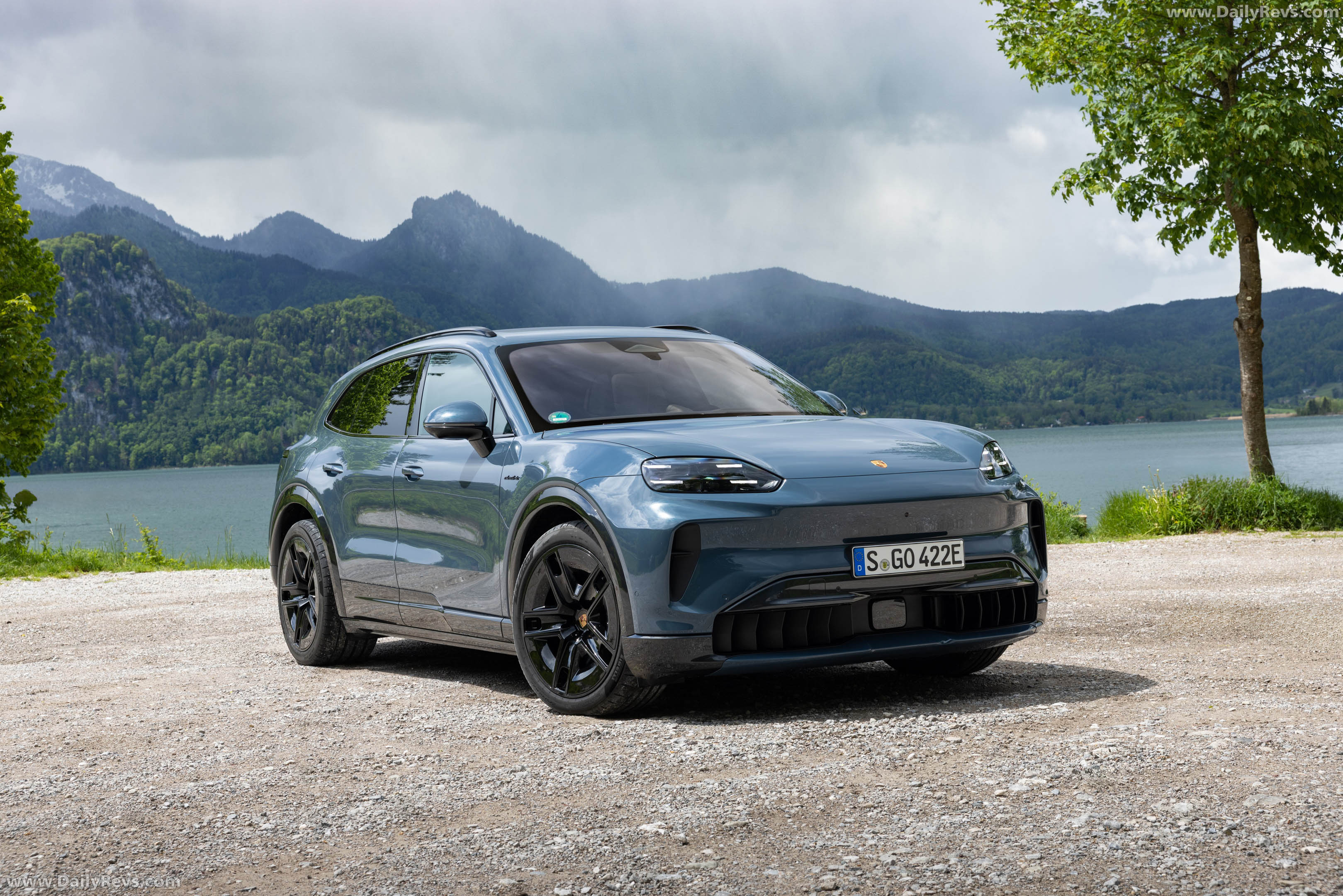2027 Porsche Cayenne S Electric E4 Pale Blue Front View