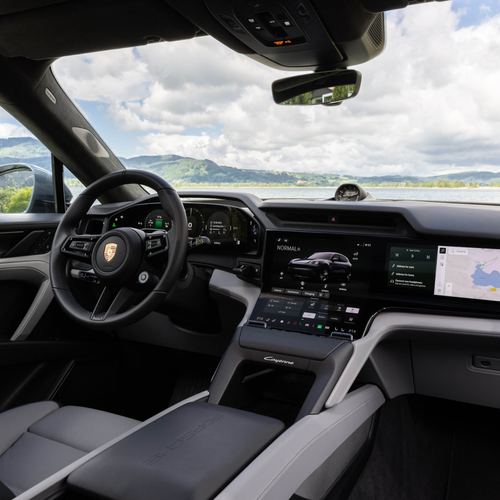2027 Porsche Cayenne S Electric E4 Pale Blue Interior