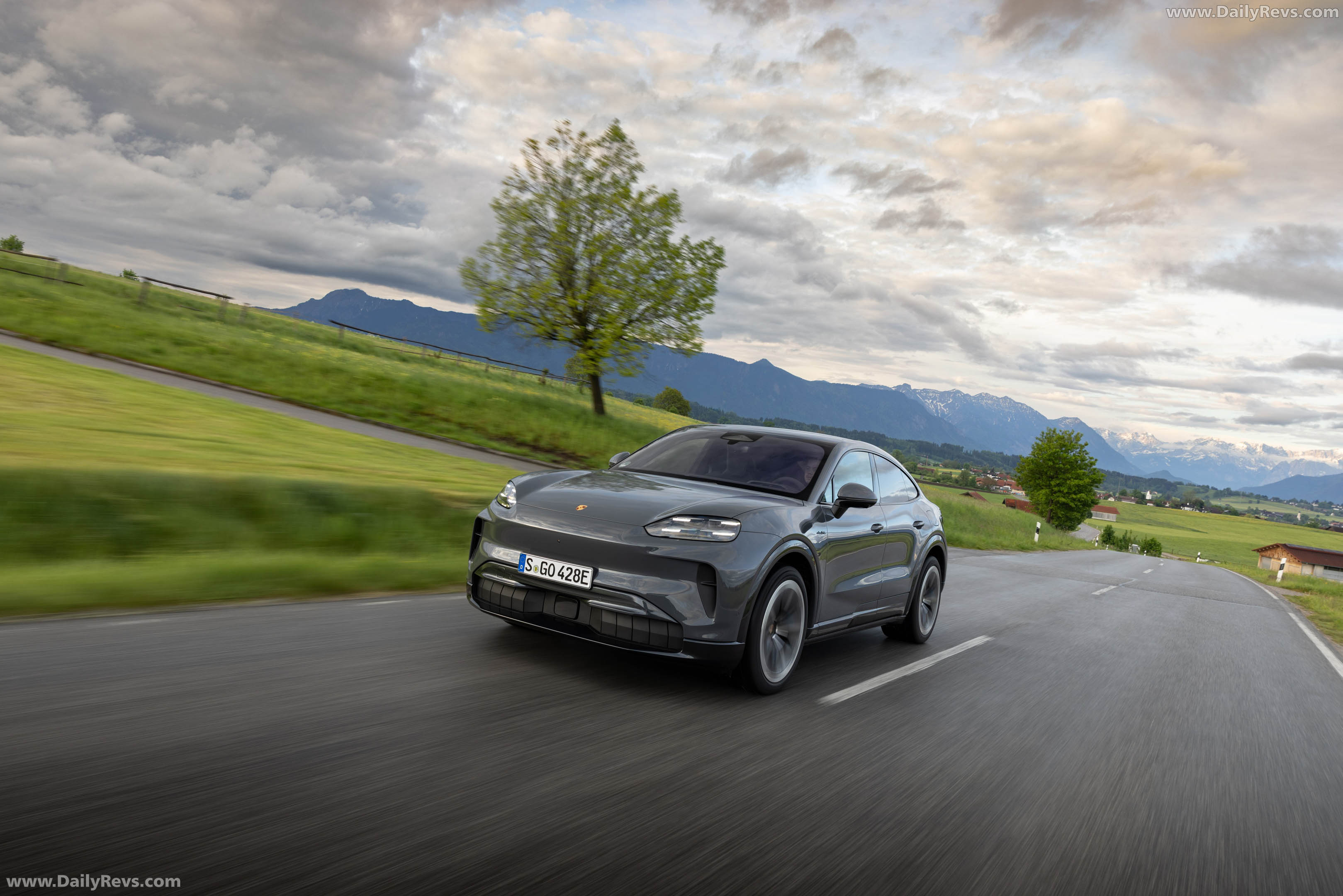 2027 Porsche Cayenne Coupe Electric E4 Slate Grey Front View