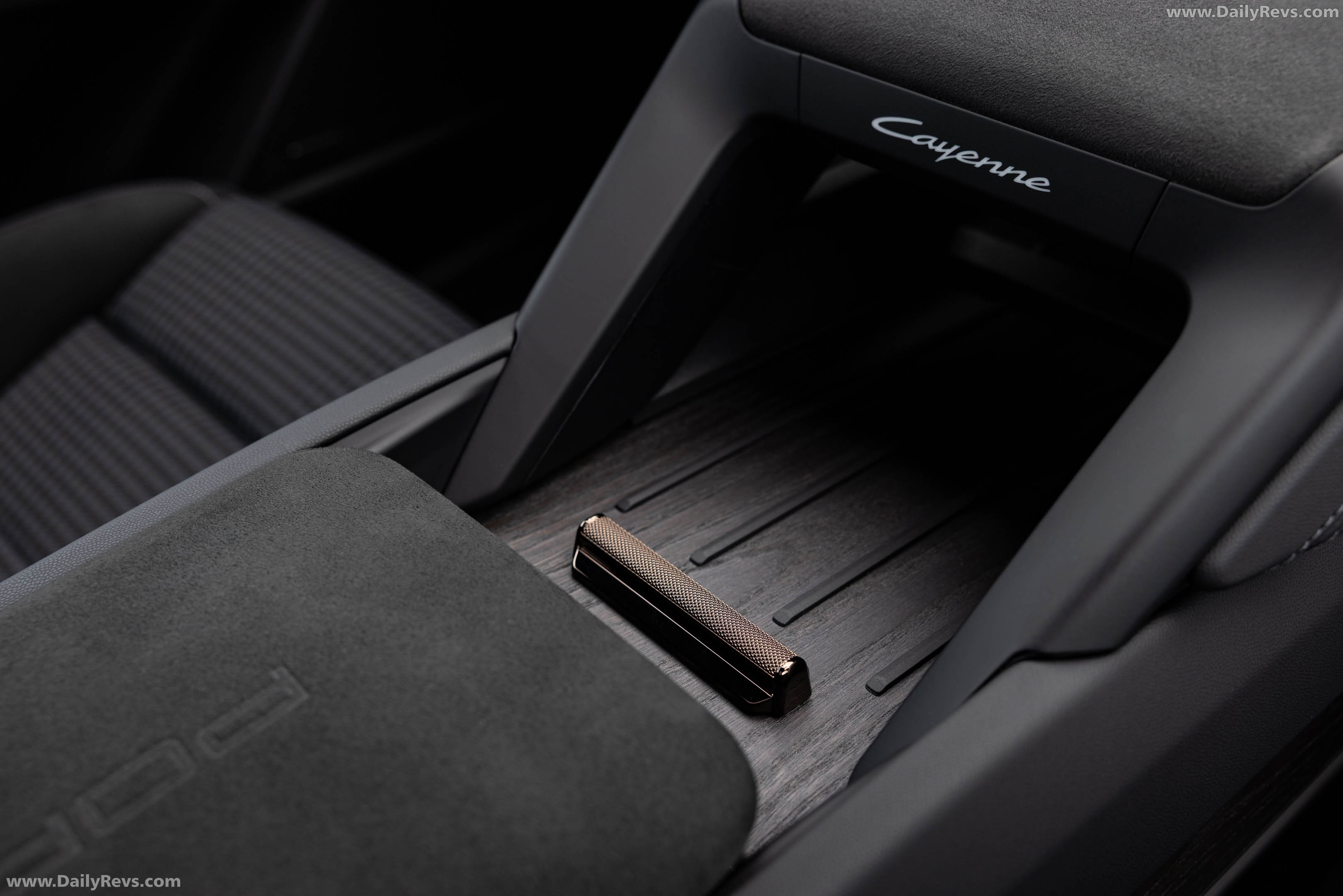 2027 Porsche Cayenne Coupe Electric E4 Slate Grey Interior