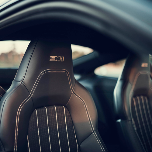 2027 Porsche 911 Carrera S MT Package 992 ll Interior