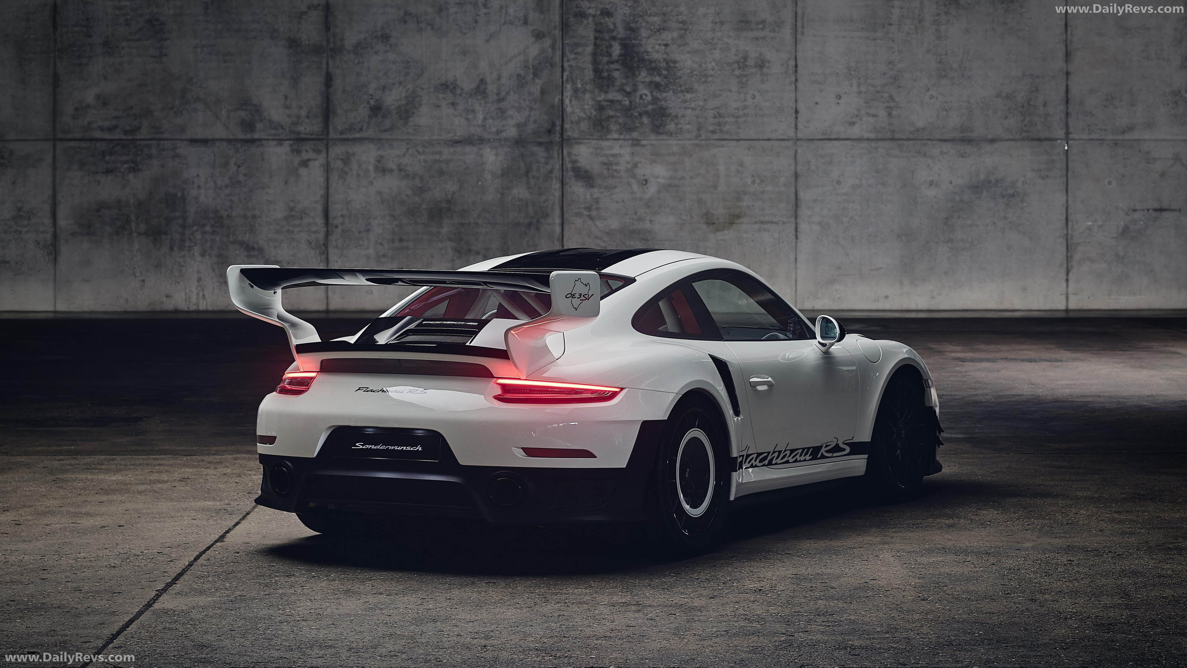 2026 Porsche Flachbau RS Rear View
