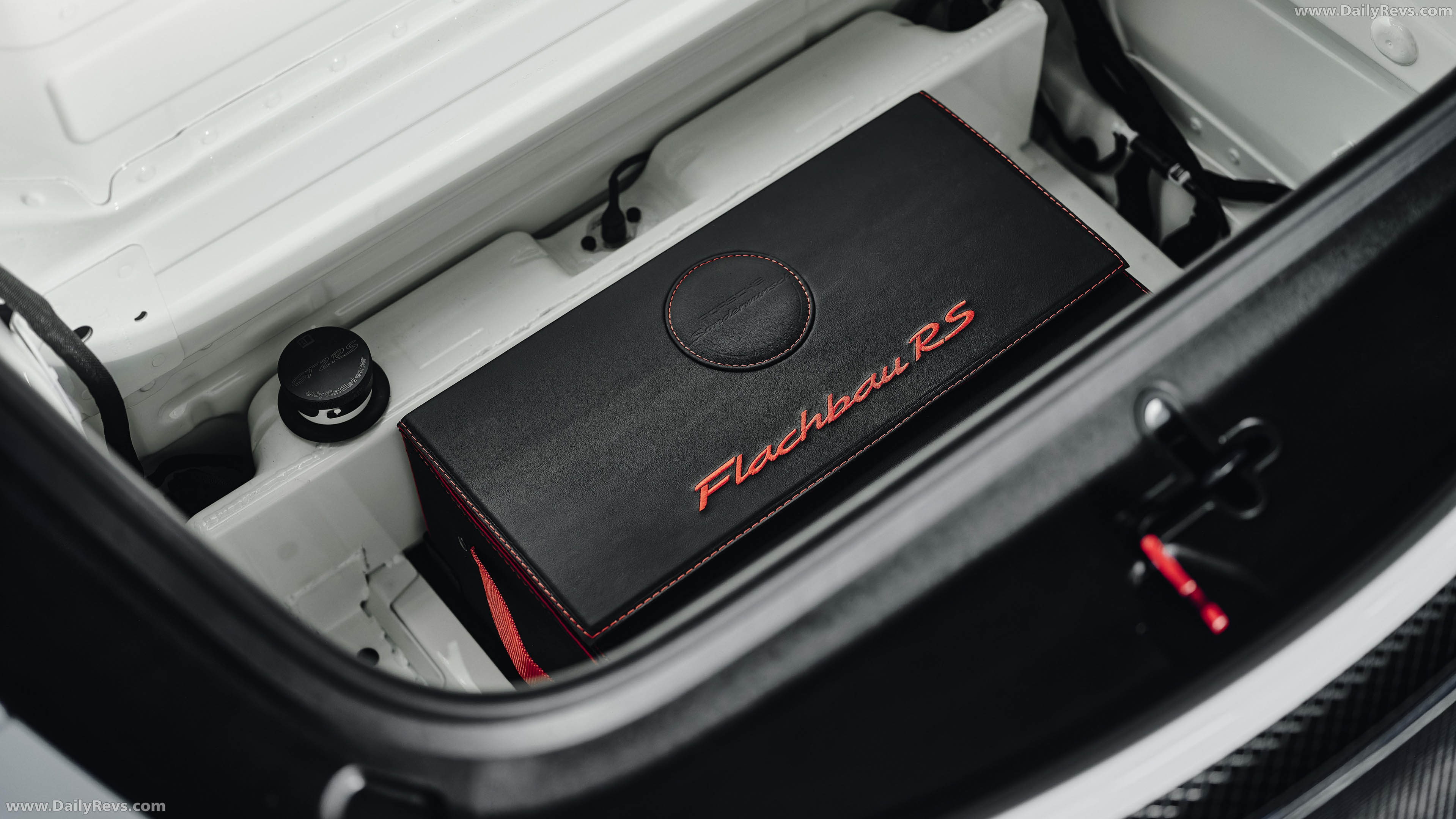 2026 Porsche Flachbau RS Interior