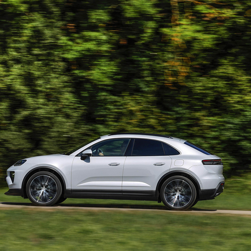 2026 Porsche Macan Business Package H2 Side View