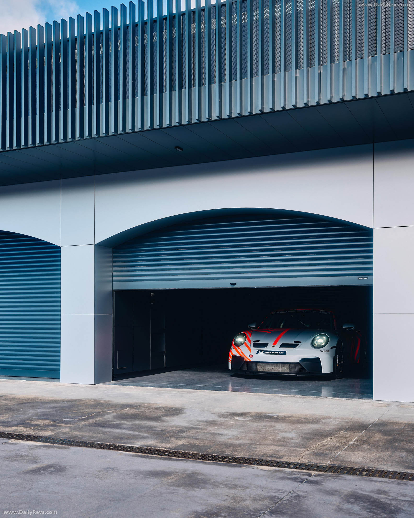 2027 Porsche 911 Challenge 992 ll Front View