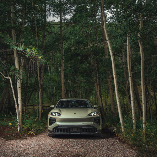 2027 Porsche Cayenne Turbo Electric E4 US Version Front View