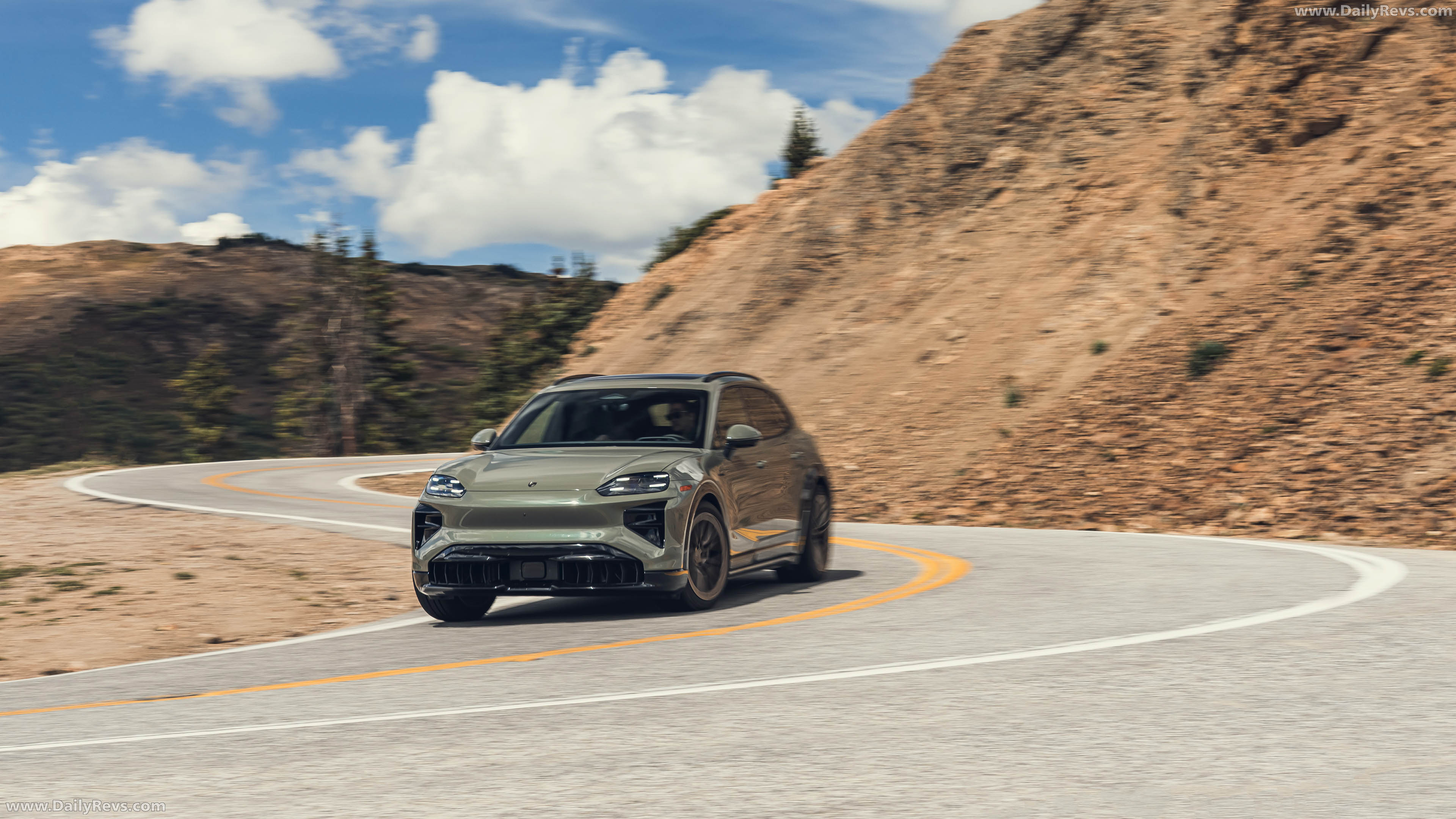 2027 Porsche Cayenne Turbo Electric E4 US Version Front View